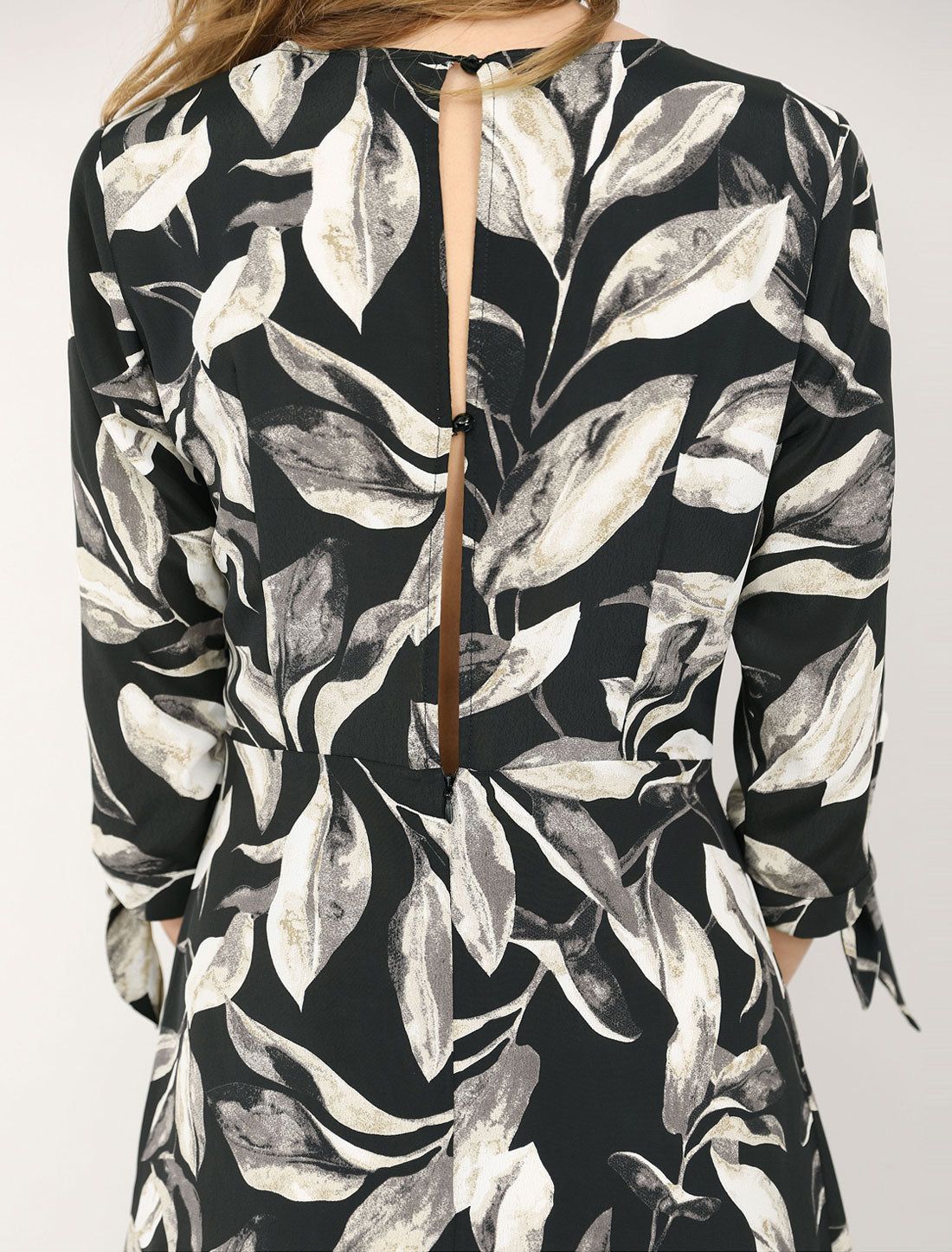 Casual Summer Floral Half Sleeve Side Slit Chiffon Knee Length Dress sold by Allegra K product image thumbnail 5