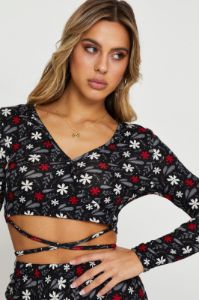 Print Crop Top Long Sleeve sold by Ally Fashion