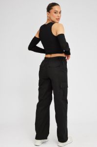 Black Cargo Pants Mid Rise sold by Ally Fashion