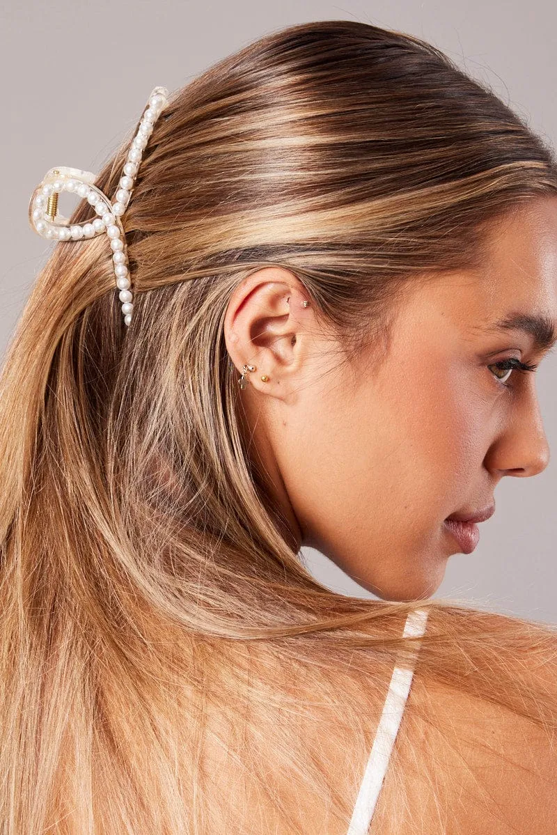 White Pearl Claw Clip sold by Ally Fashion