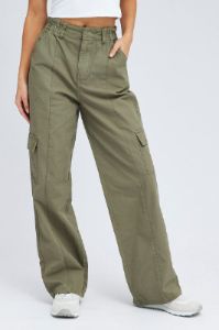 Green Cargo Pants Mid Rise sold by Ally Fashion