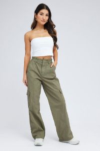 Green Cargo Pants Mid Rise sold by Ally Fashion