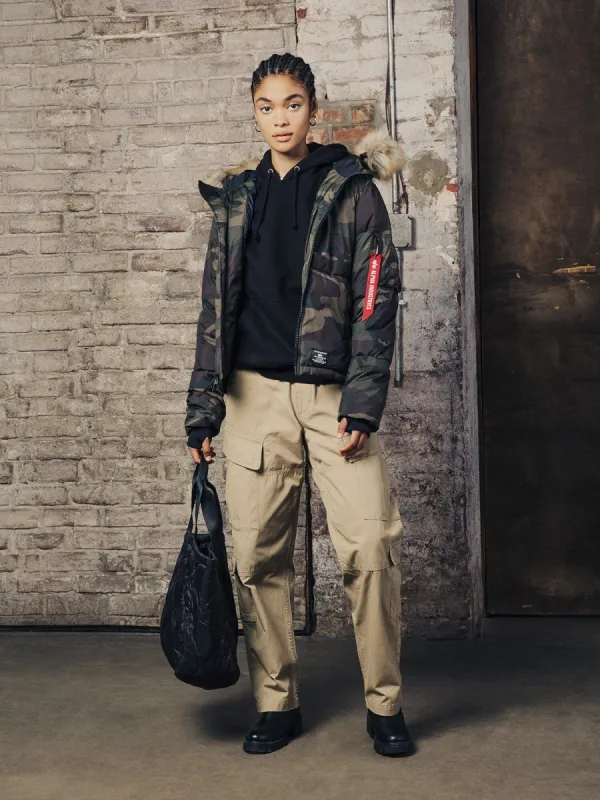 SHORT PARKA W (SEASONAL) sold by Alpha Industries