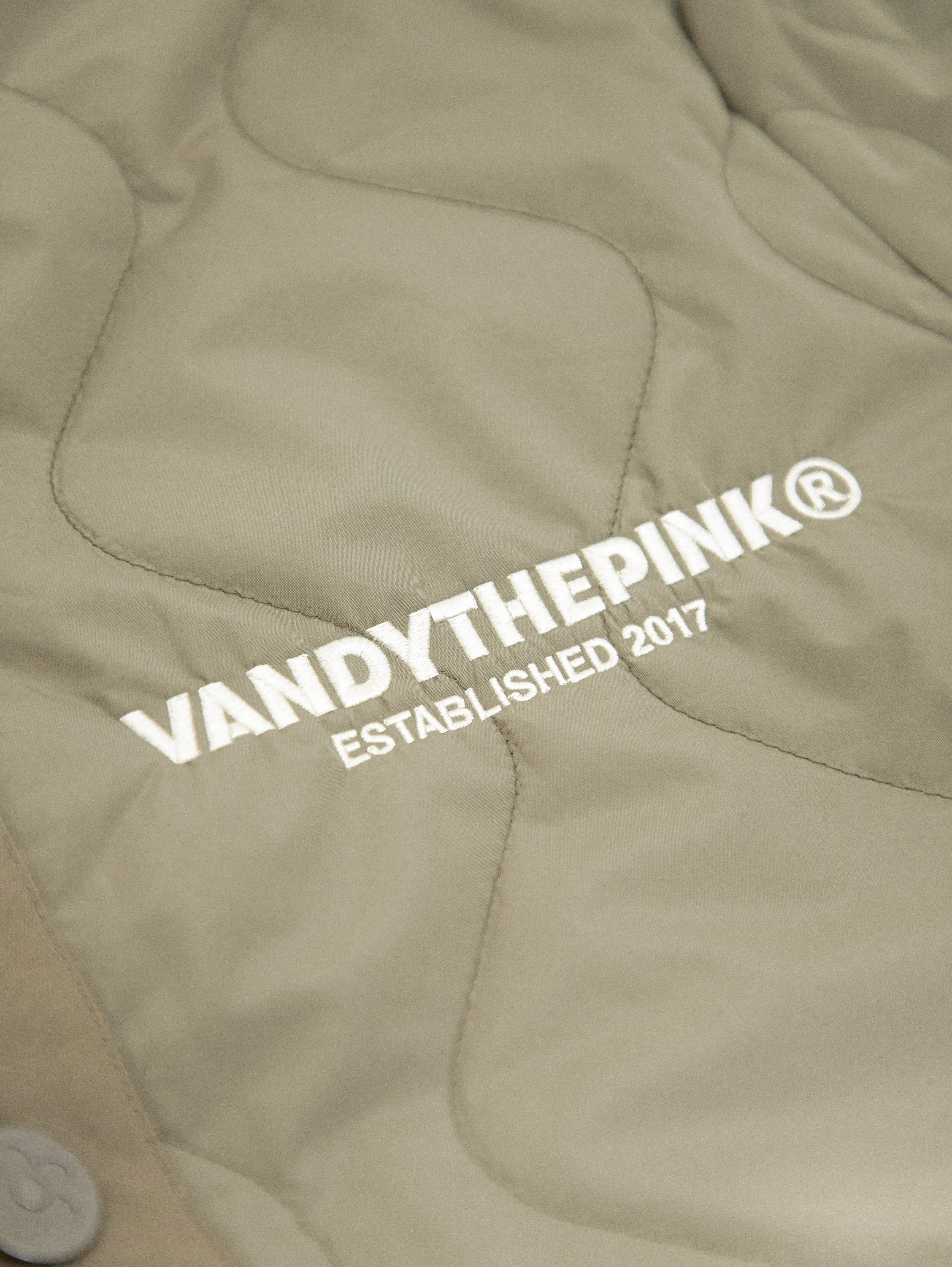 ALPHA X VANDYTHEPINK LINER JACKET sold by Alpha Industries product image thumbnail 5