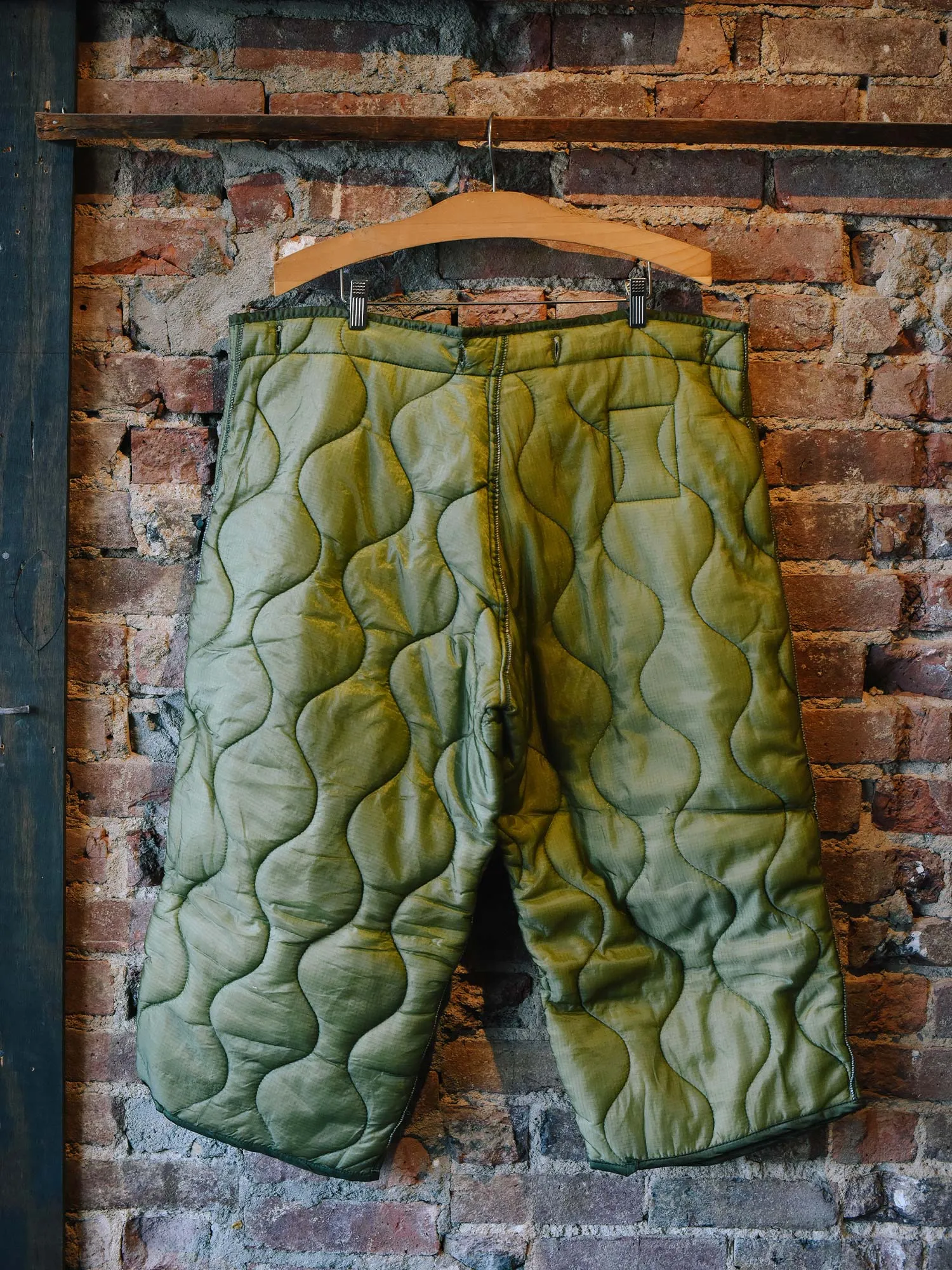 VINTAGE M-65 QUILTED FIELD PANT sold by Alpha Industries product image thumbnail 5