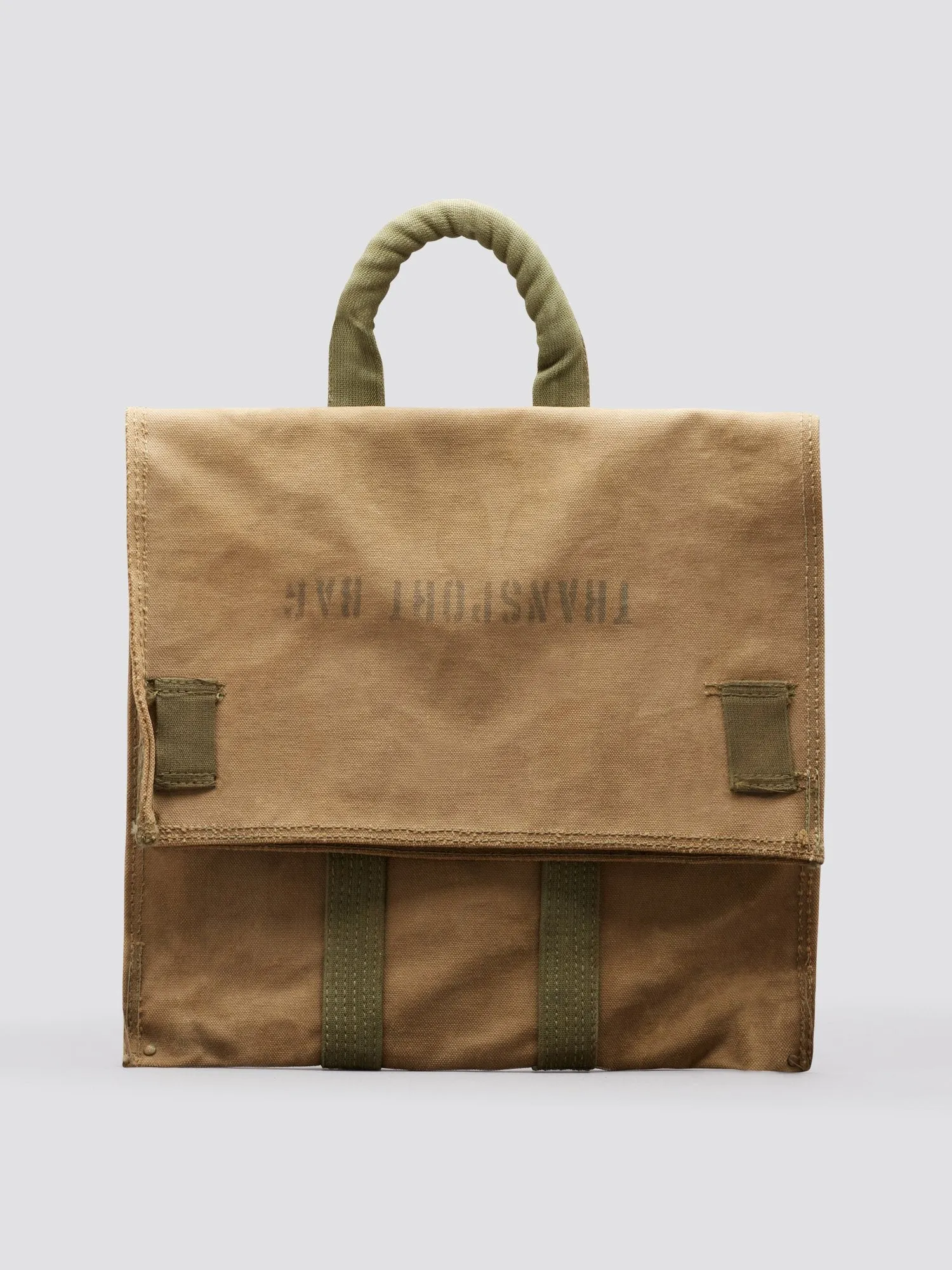 VINTAGE USA TRANSPORT BAG sold by Alpha Industries