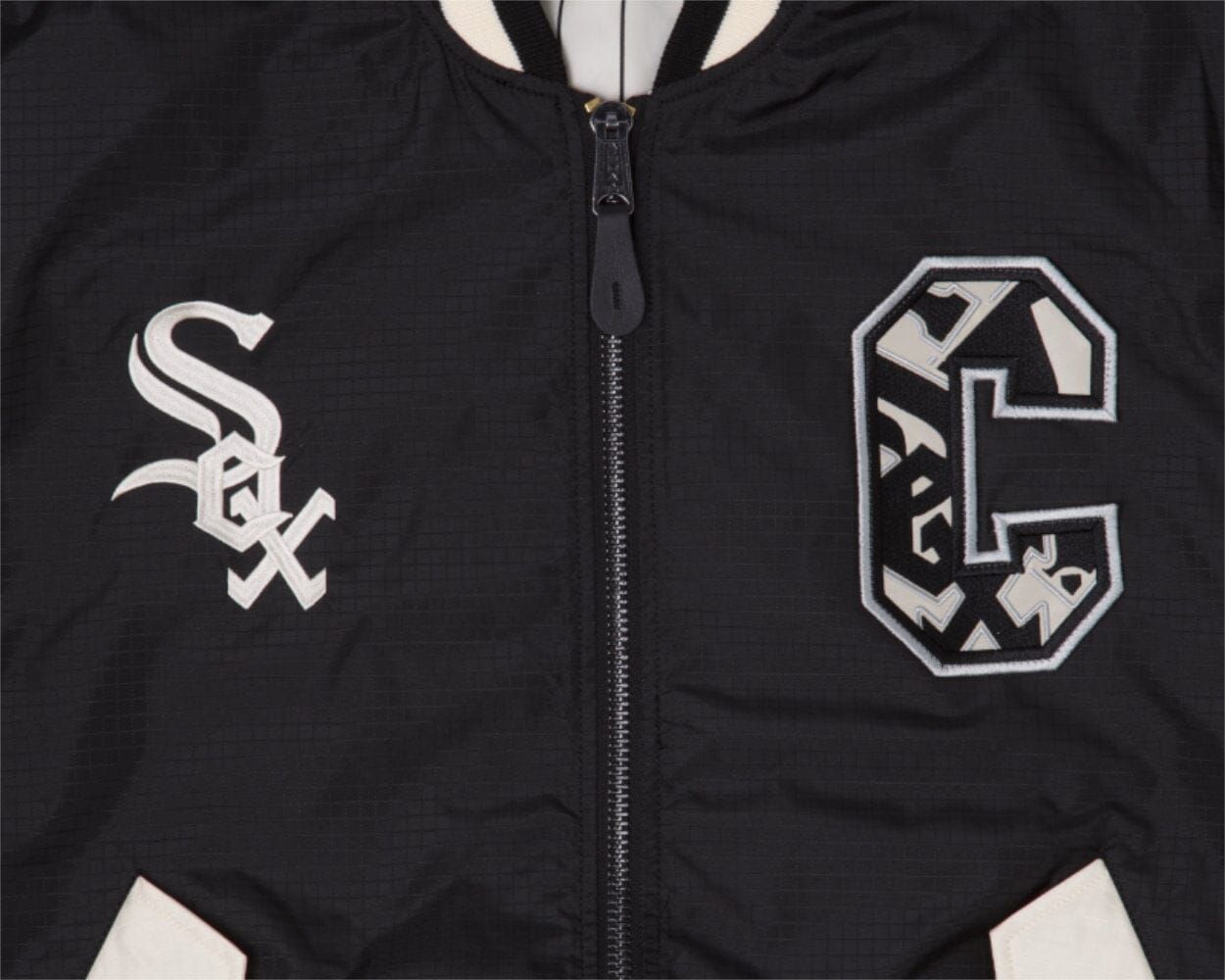 CHICAGO WHITE SOX X ALPHA X NEW ERA L-2B BOMBER JACKET sold by Alpha Industries product image thumbnail 3