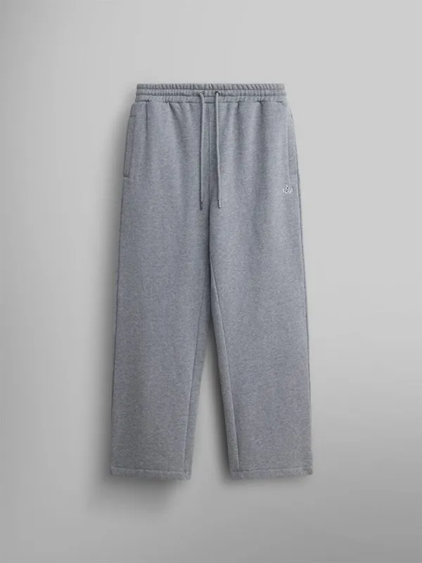 WOMEN'S ESSENTIAL SWEATPANTS sold by Alpha Industries