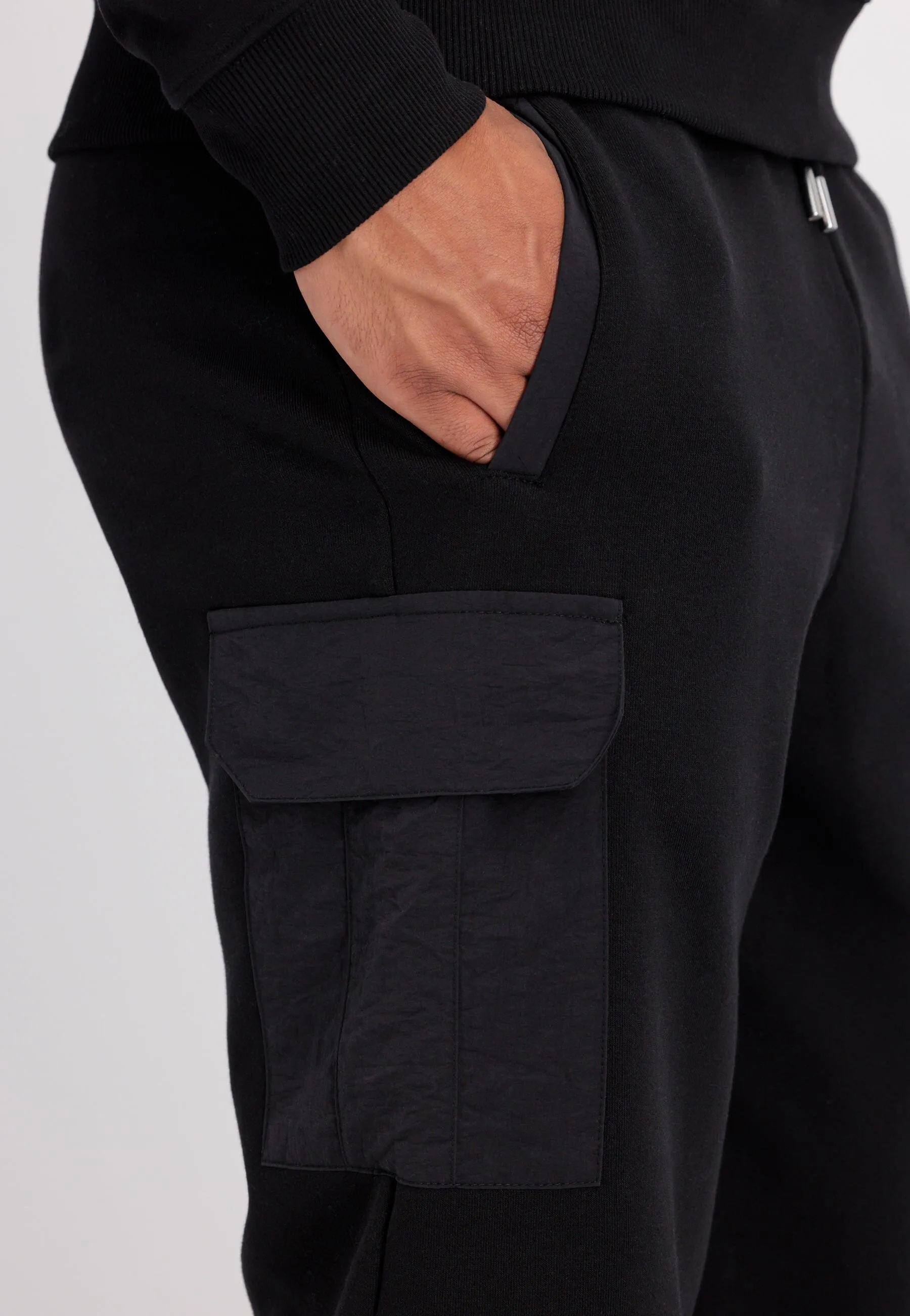 SWEAT NYLON CARGO JOGGER sold by Alpha Industries product image thumbnail 4