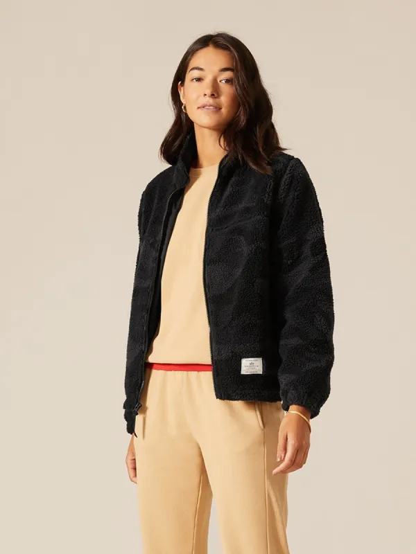 SHERPA UTILITY JACKET W sold by Alpha Industries