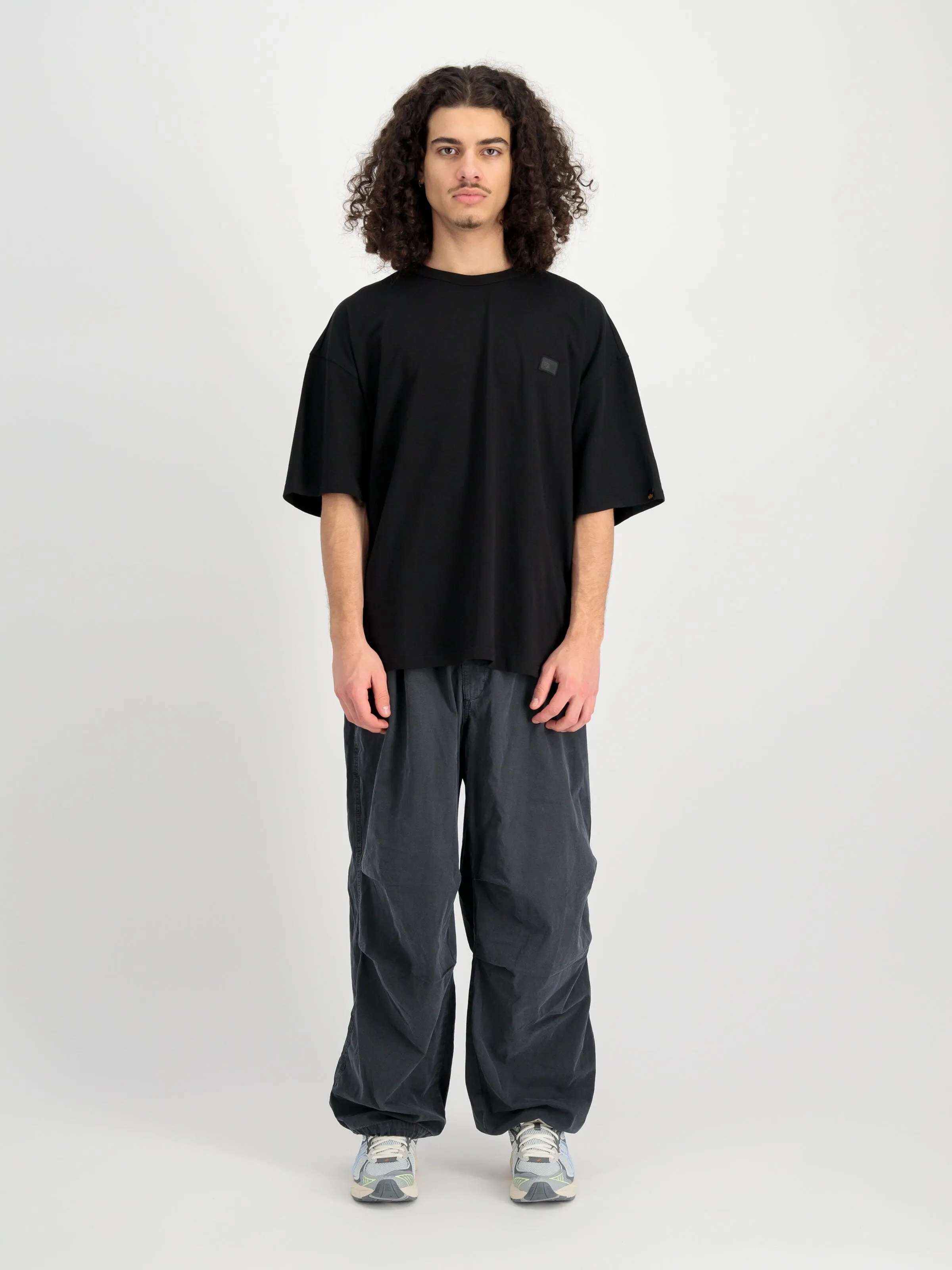ALPHA ESSENTIAL RELAXED TEE sold by Alpha Industries product image thumbnail 4