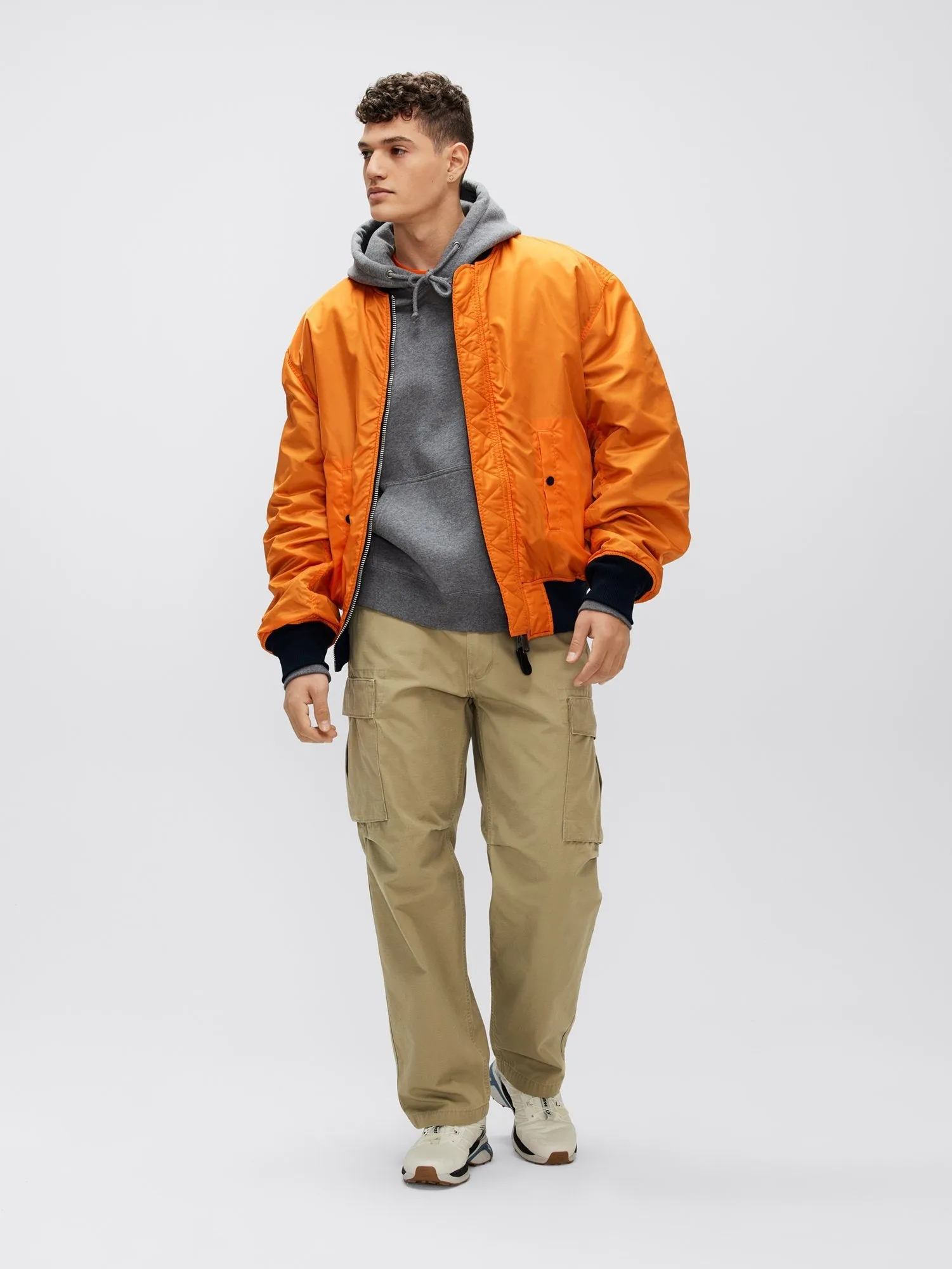 L-2B LOOSE BOMBER JACKET sold by Alpha Industries product image thumbnail 3