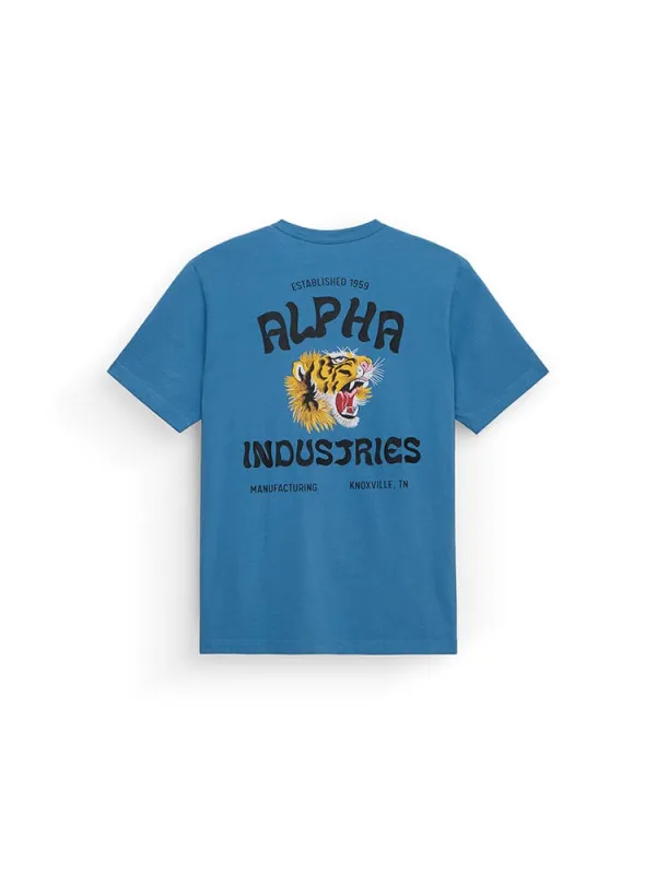 Alpha Industries｜ (ALPHA NEWS PATCH TEE (UTA55012PK 001 Alpha Industries]ALPHA NEWS PATCH TEE (UTA55012PK 001