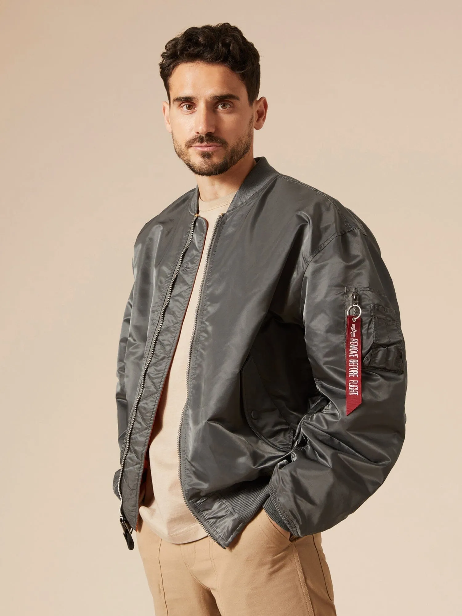 L-2B LOOSE BOMBER JACKET (SEASONAL) sold by Alpha Industries product image thumbnail 2