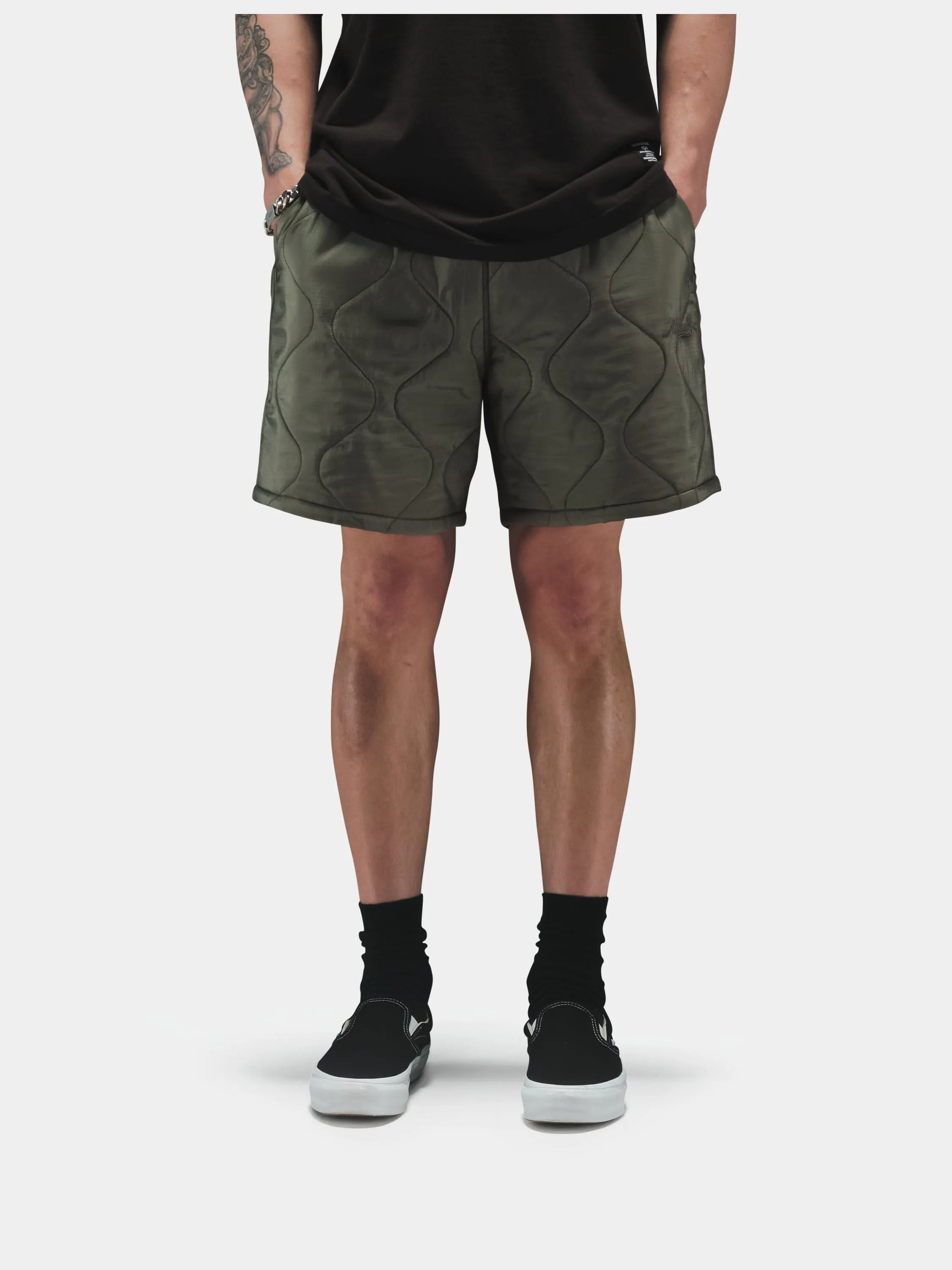 RELAXED QUILTED SHORT sold by Alpha Industries product image thumbnail 3