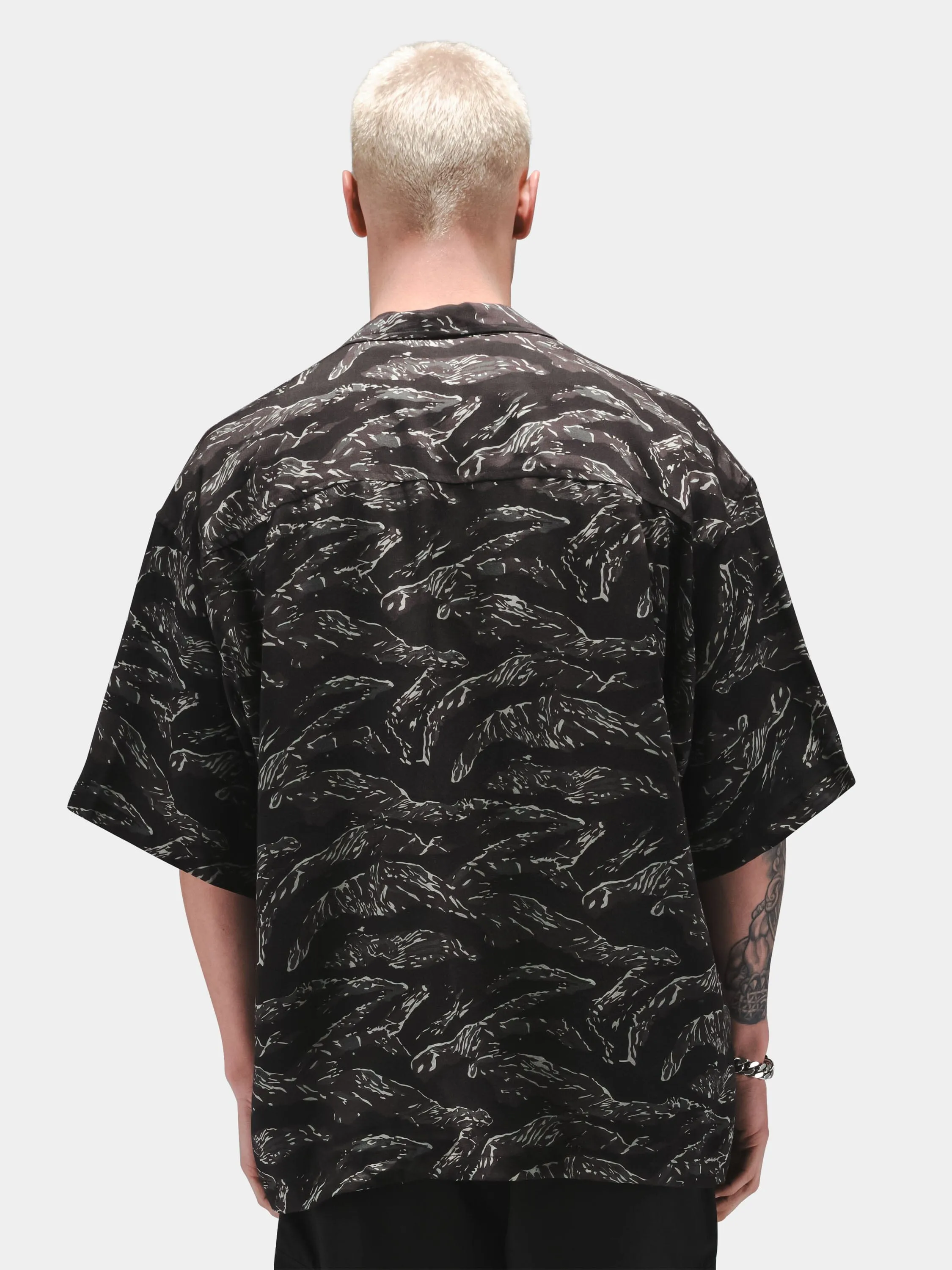 CAMO RELAXED CAMP SHORT SLEEVE SHIRT sold by Alpha Industries product image thumbnail 4