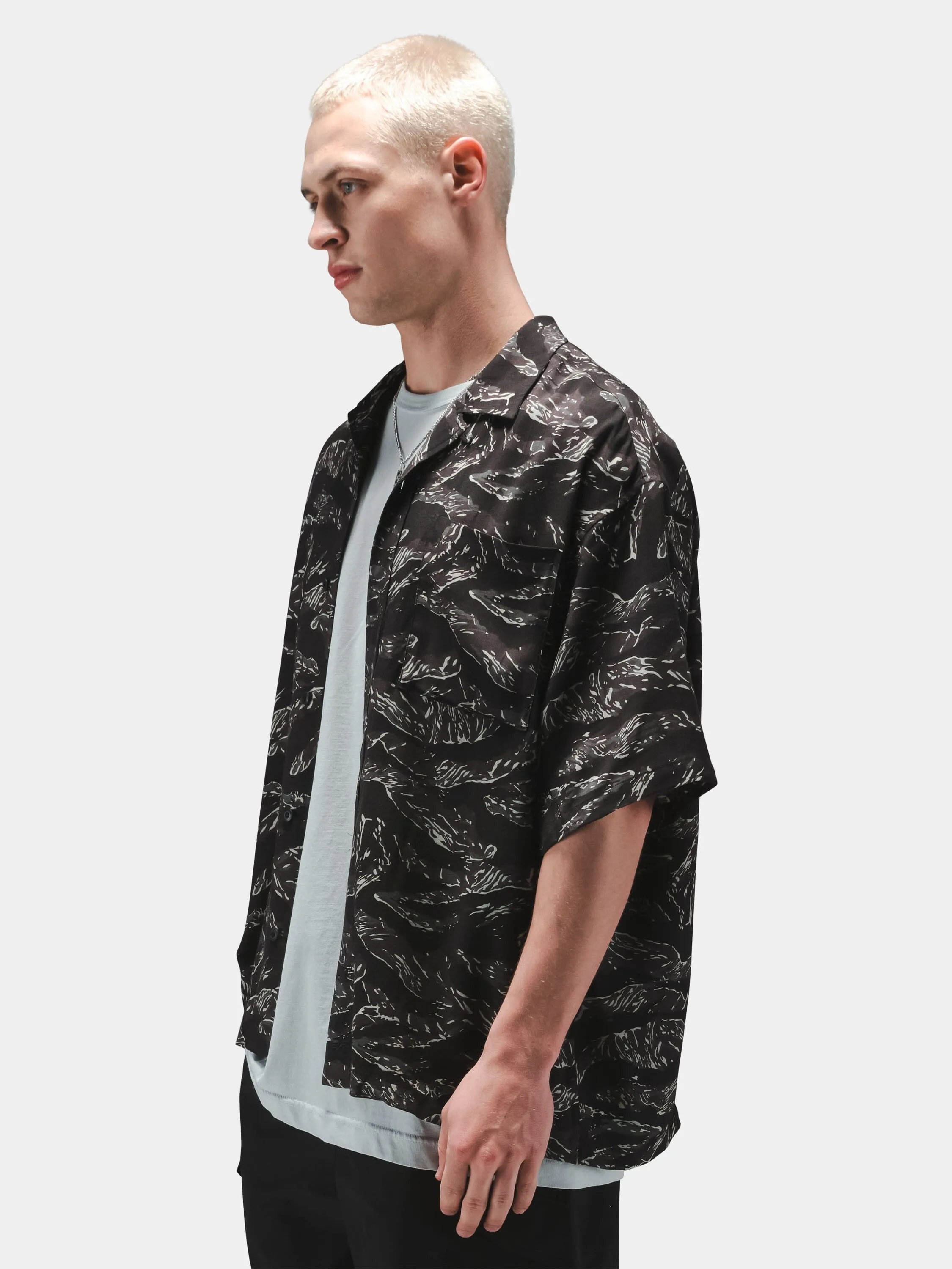 CAMO RELAXED CAMP SHORT SLEEVE SHIRT sold by Alpha Industries product image thumbnail 3