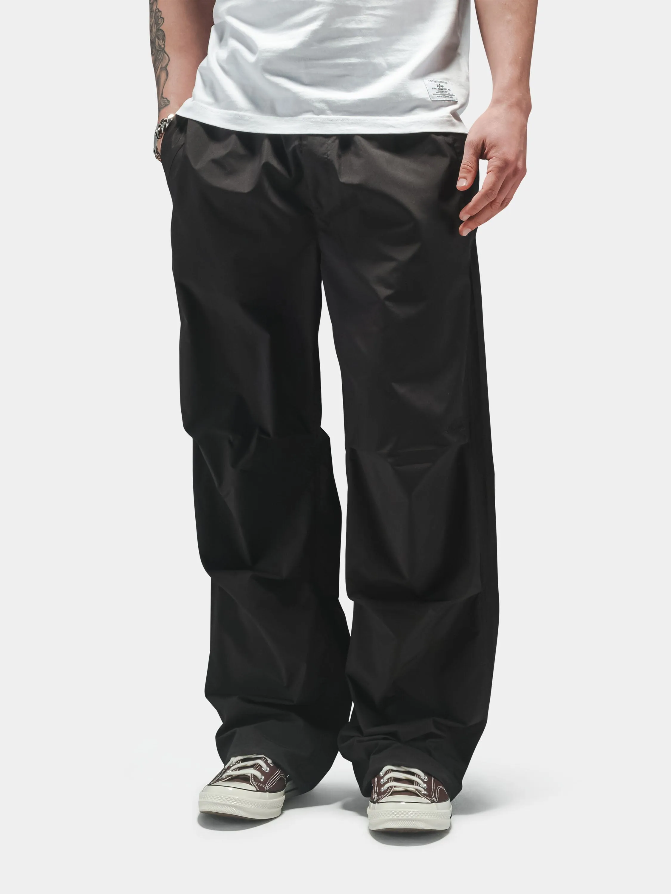 RELAXED PARACHUTE PANT sold by Alpha Industries product image thumbnail 2
