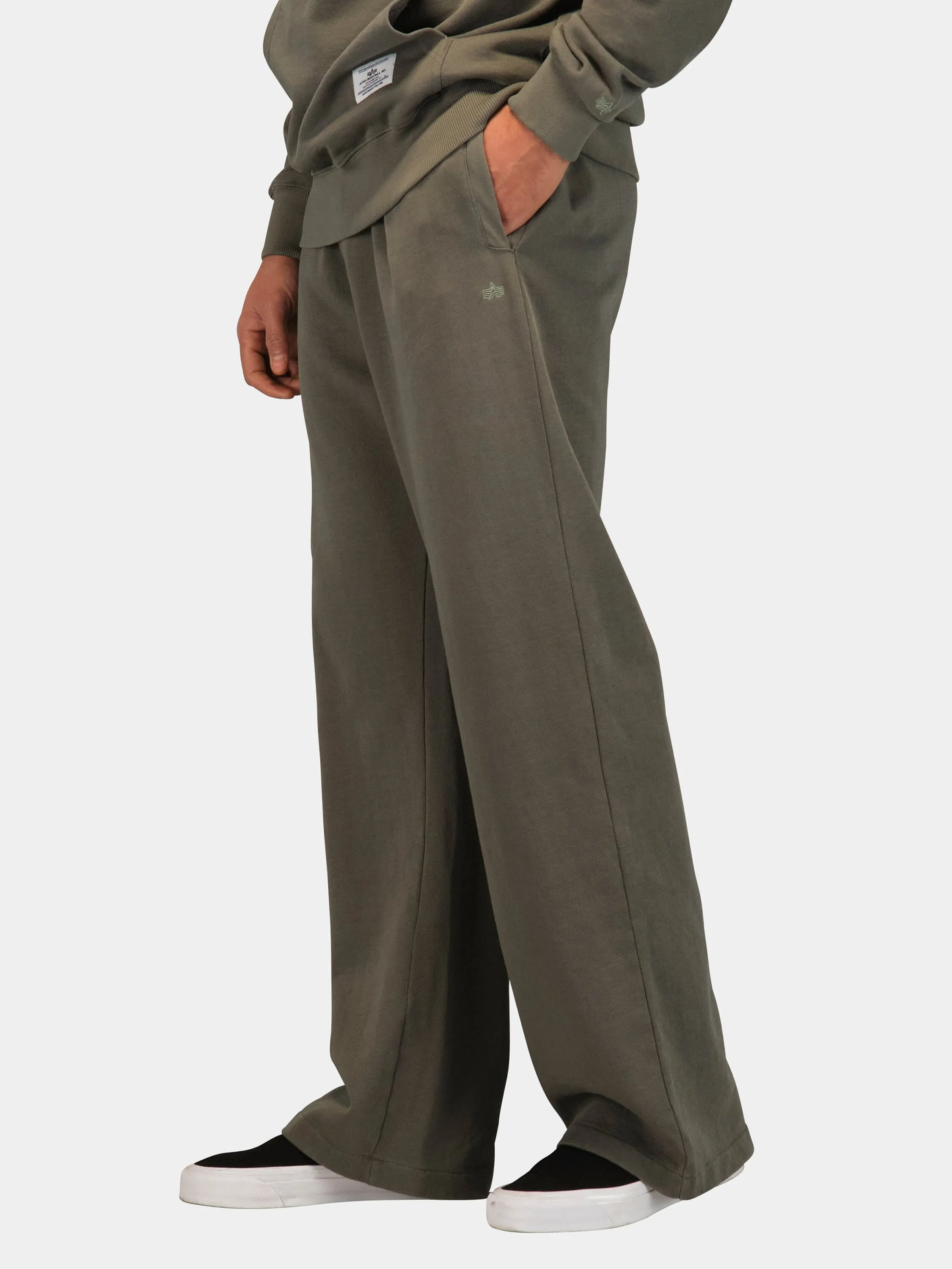 ESSENTIAL FRENCH TERRY SWEATPANT sold by Alpha Industries product image thumbnail 3