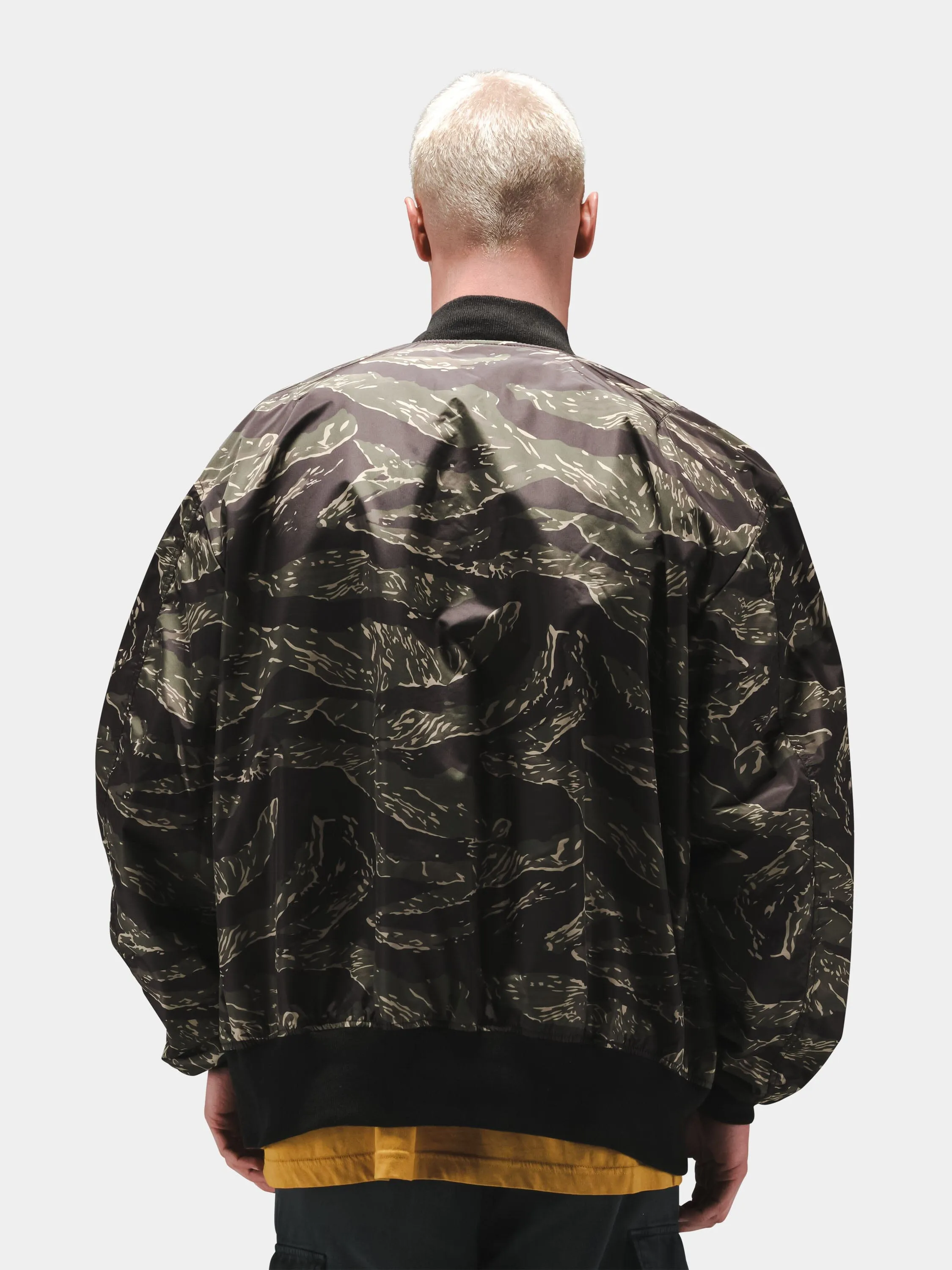 L-2B OVERSIZED FLIGHT JACKET sold by Alpha Industries product image thumbnail 4