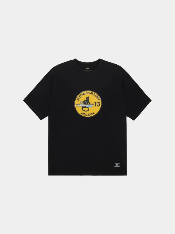RELAXED BLACK CAT TEE made by Alpha Industries