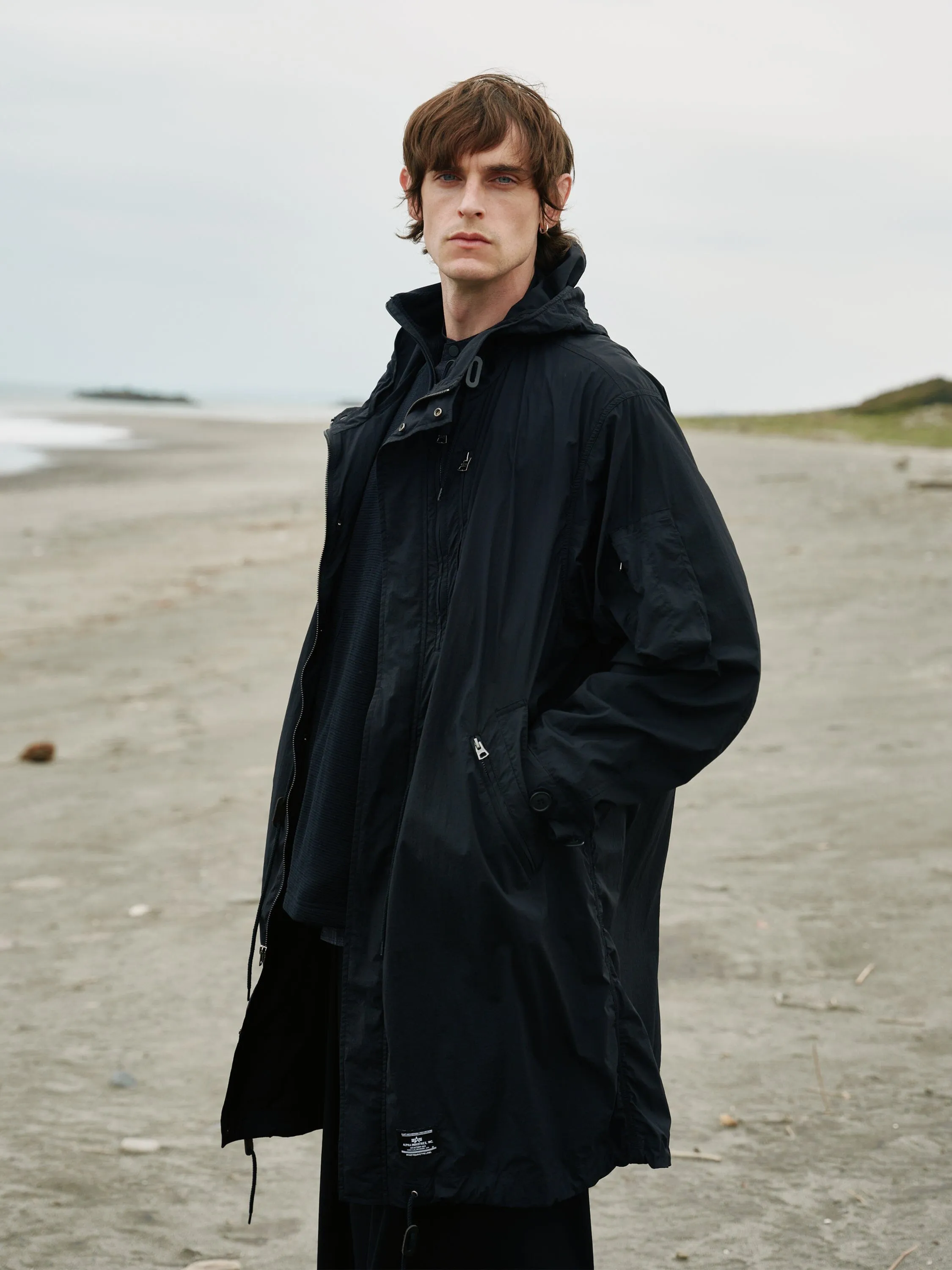 WHITE MOUNTAINEERING X ALPHA FISHTAIL PARKA sold by Alpha Industries product image thumbnail 2