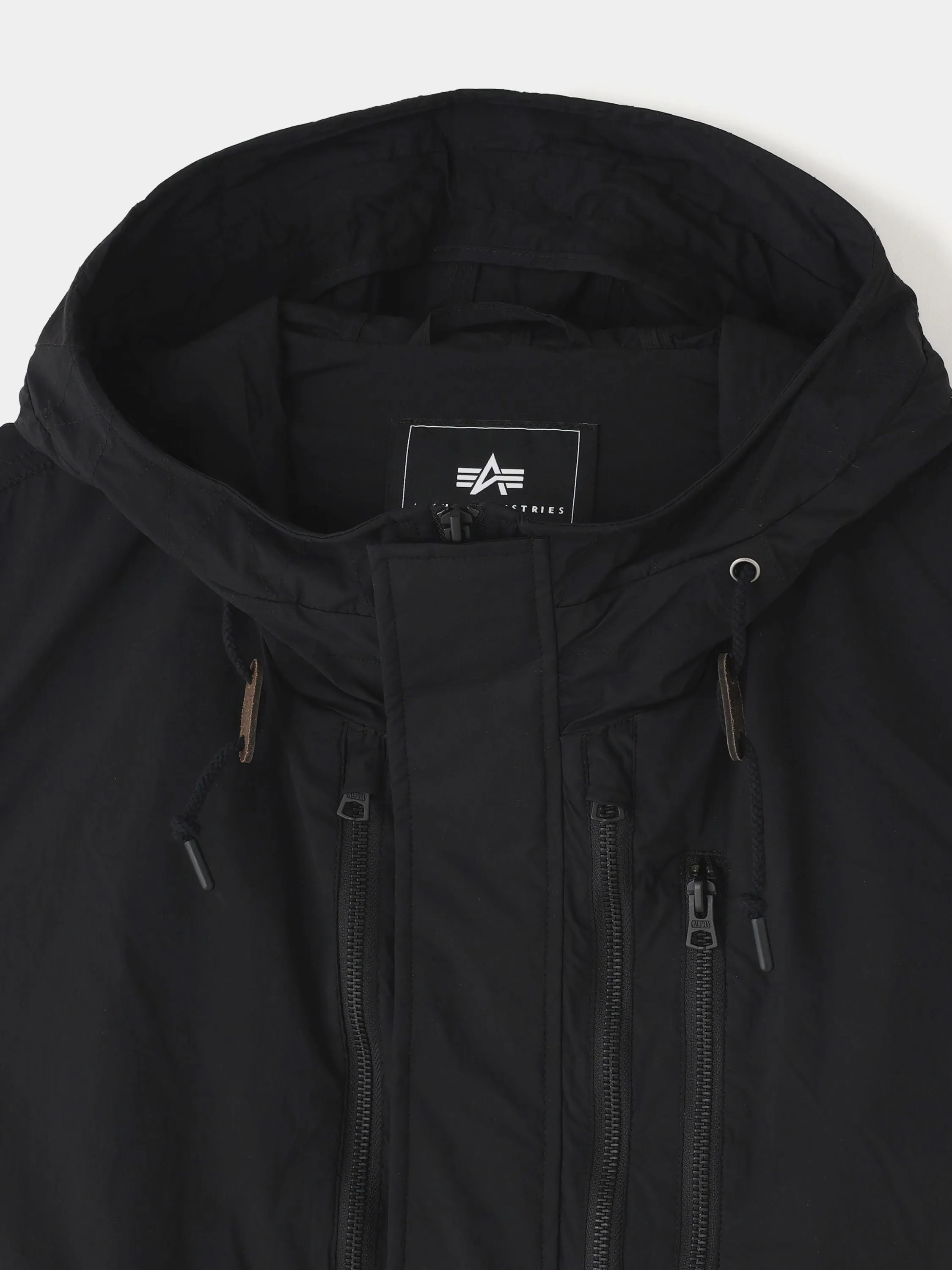 WHITE MOUNTAINEERING X ALPHA FISHTAIL PARKA sold by Alpha Industries product image thumbnail 5