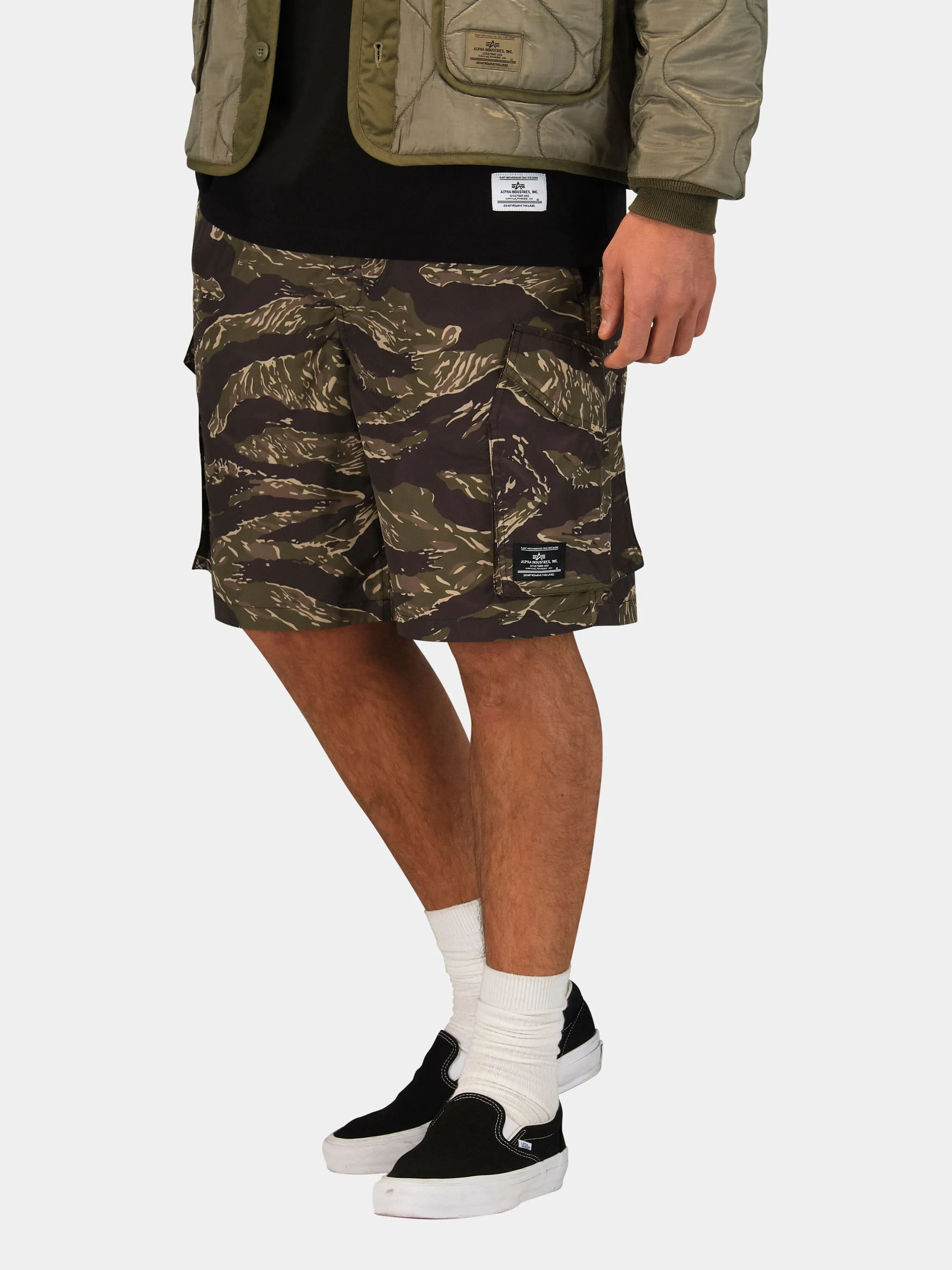 CWU 36/P RELAXED SHORT (TIGER CAMO) sold by Alpha Industries product image thumbnail 3