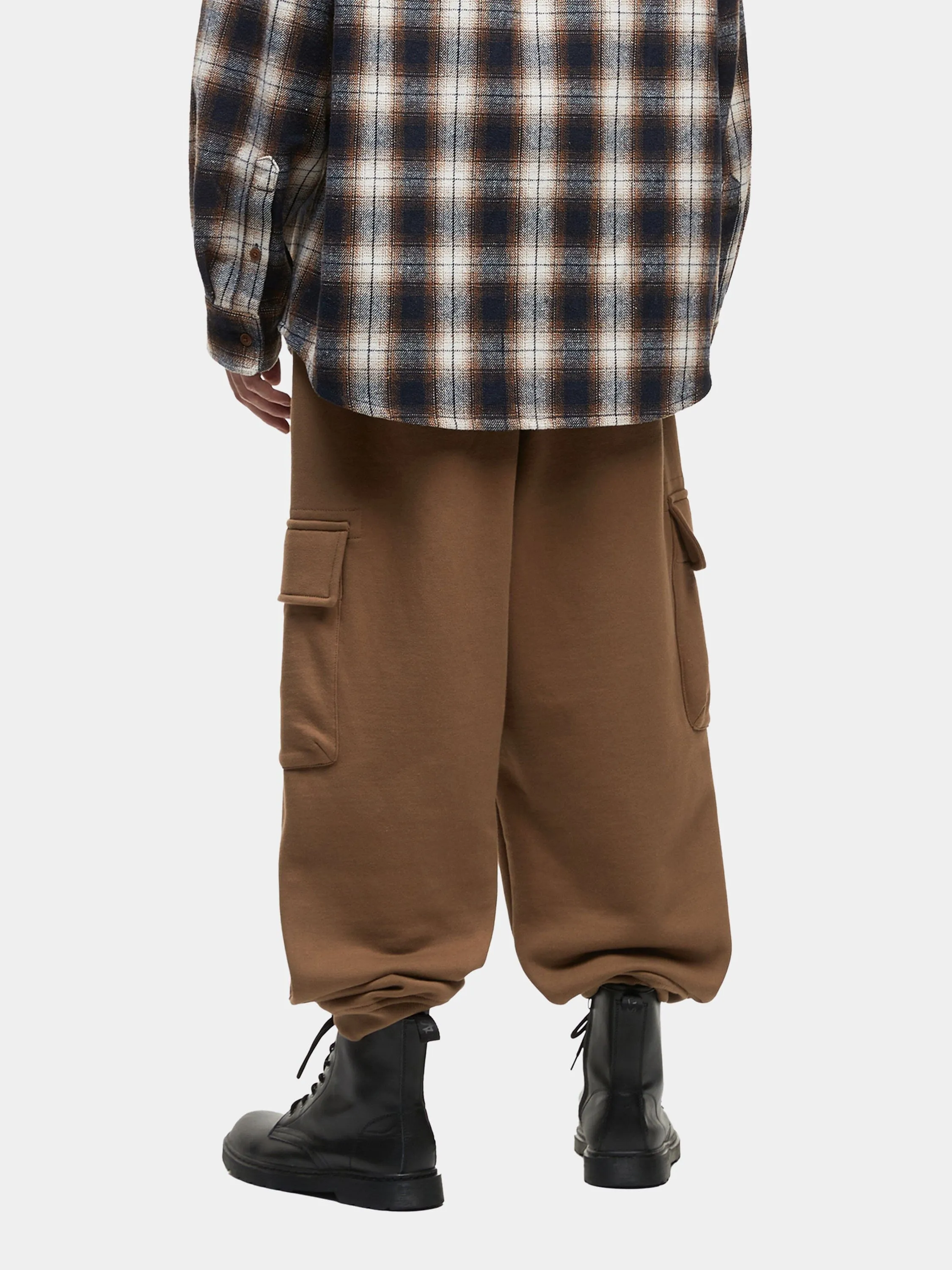 UNFRM CARGO SWEATPANT (TAN) sold by Alpha Industries product image thumbnail 3