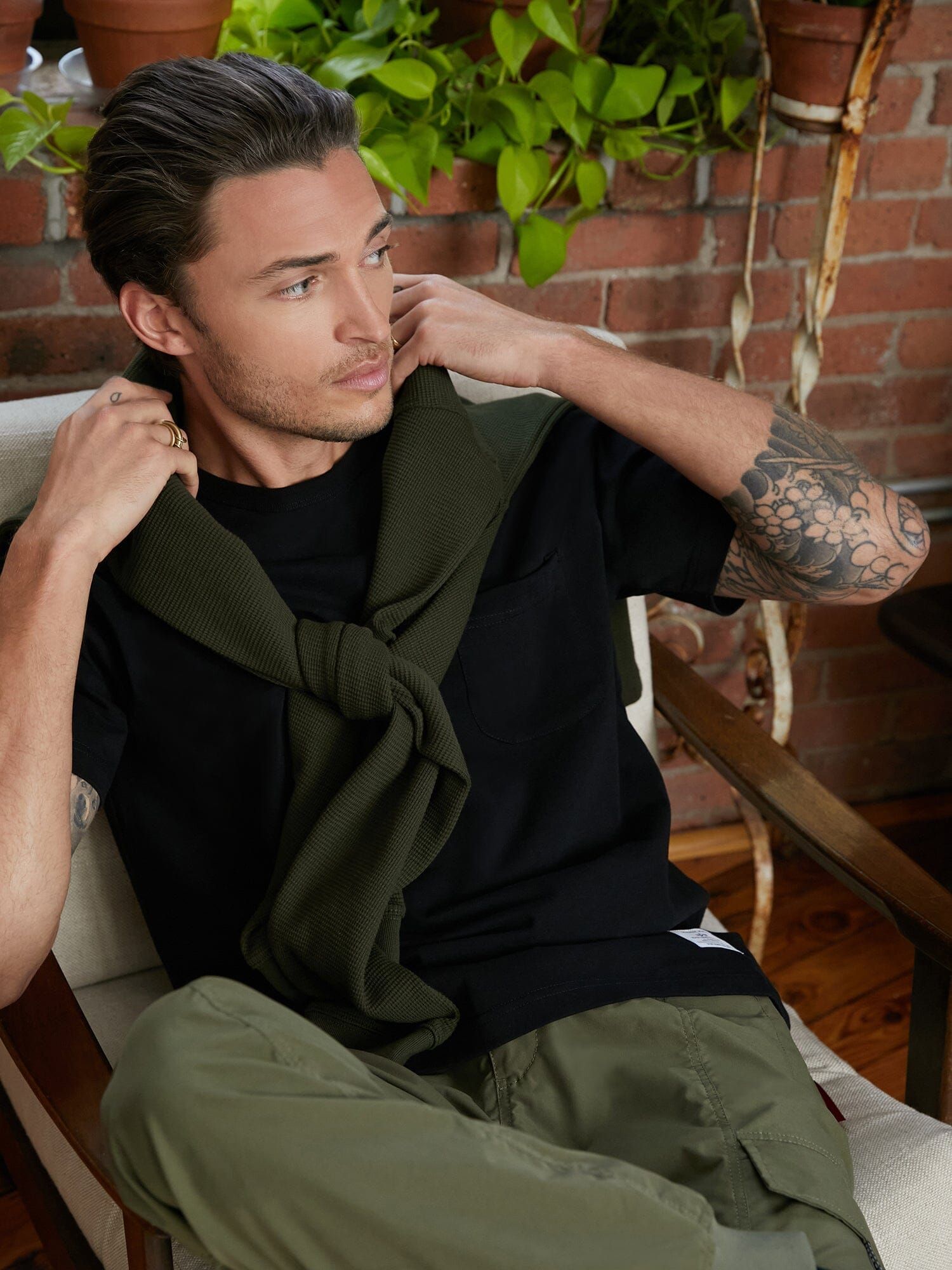 ESSENTIAL POCKET TEE sold by Alpha Industries product image thumbnail 2