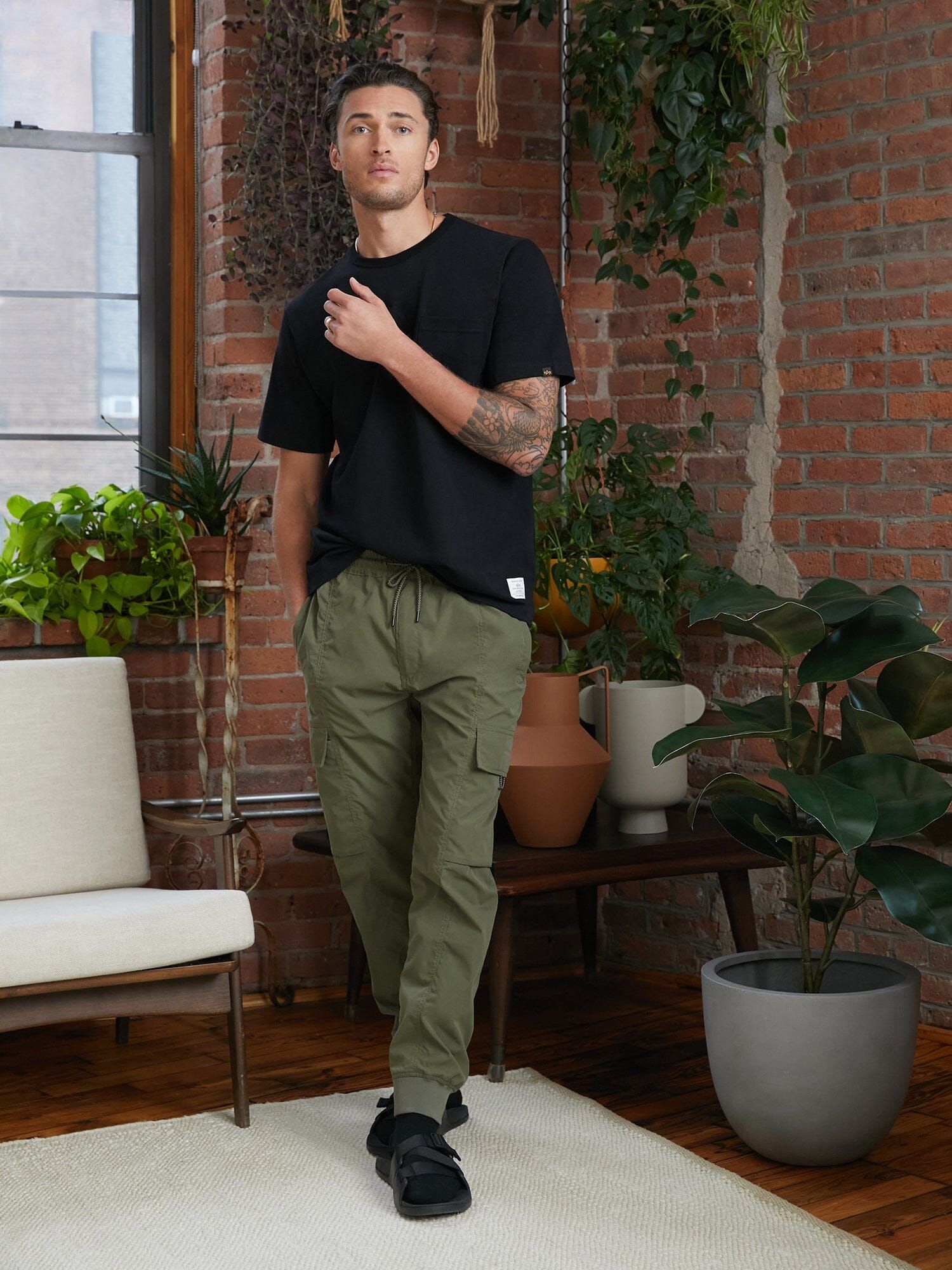 ESSENTIAL POCKET TEE sold by Alpha Industries