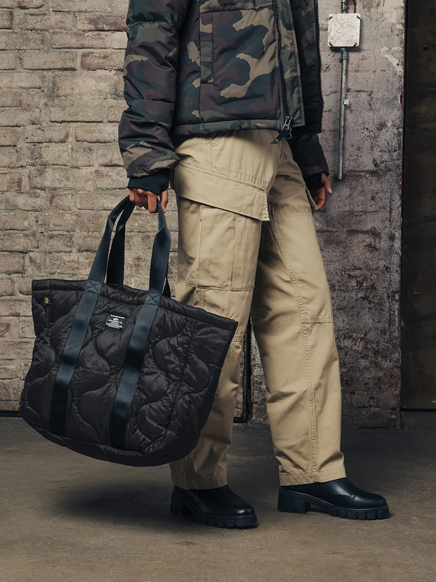 QUILTED TOTE BAG sold by Alpha Industries product image thumbnail 4