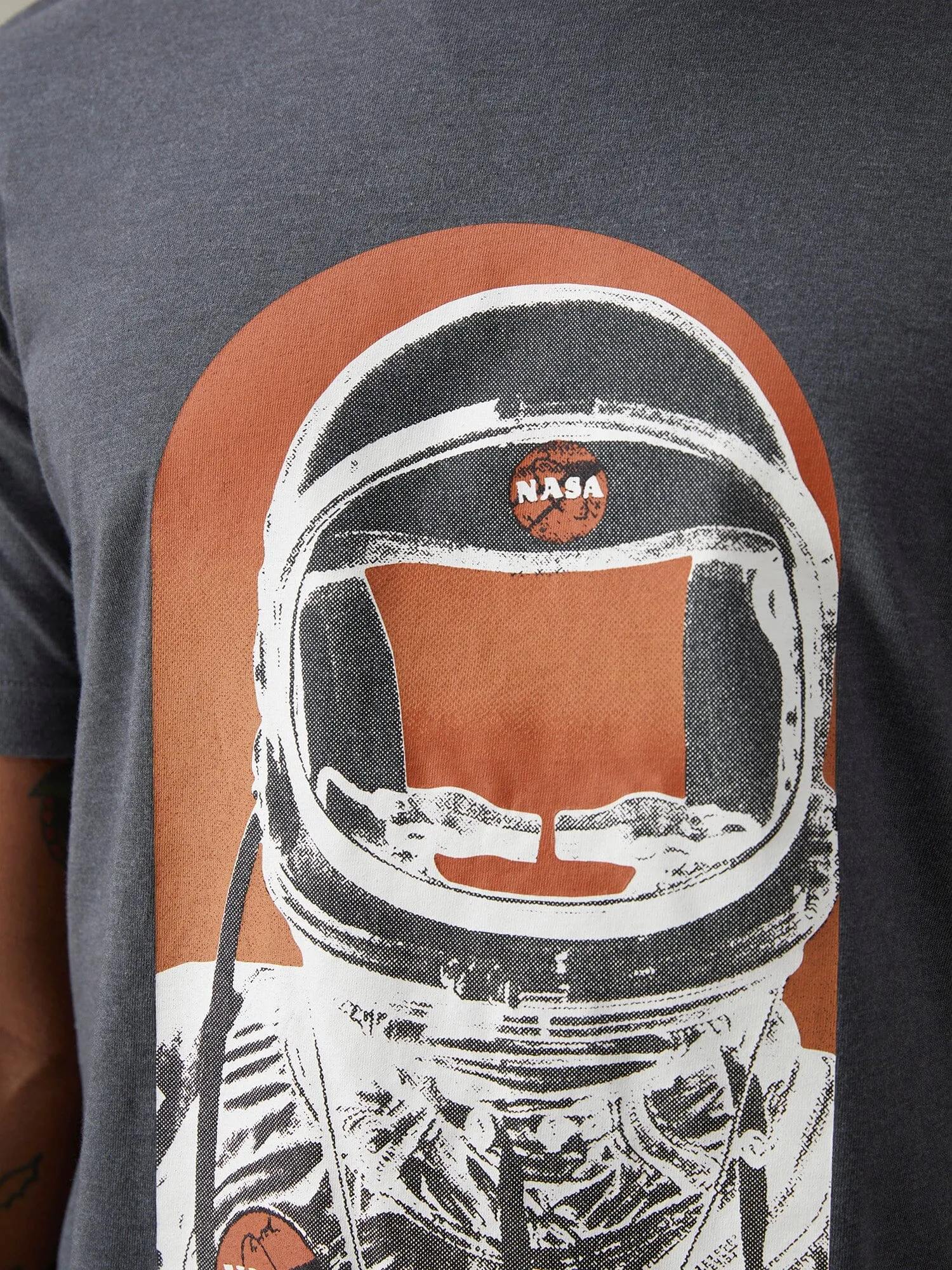 NASA MOON MAN TEE sold by Alpha Industries product image thumbnail 5