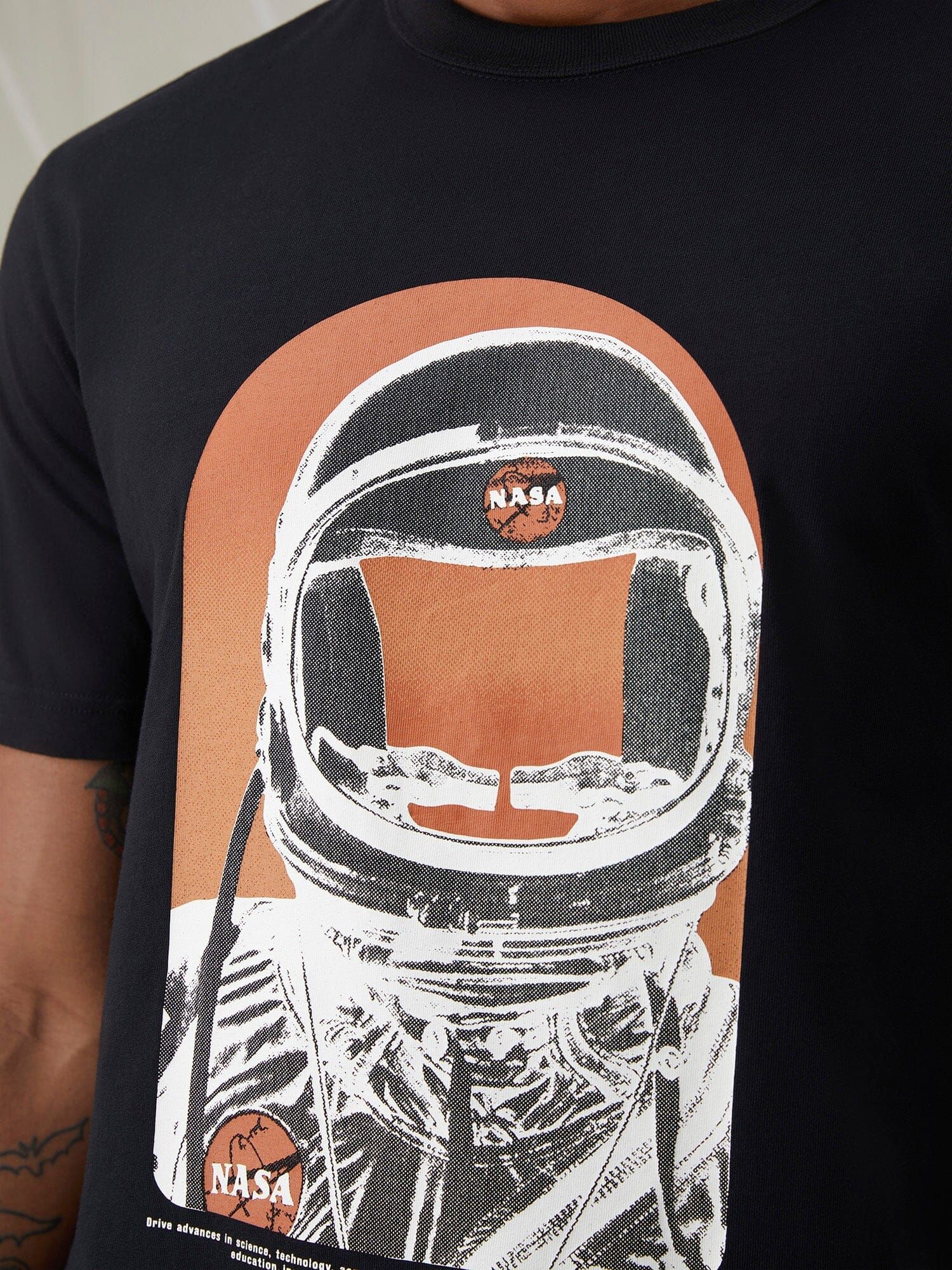 NASA MOON MAN TEE (SEASONAL) sold by Alpha Industries product image thumbnail 5