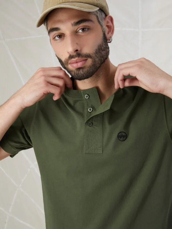 ESSENTIAL SHORT SLEEVE HENLEY made by Alpha Industries