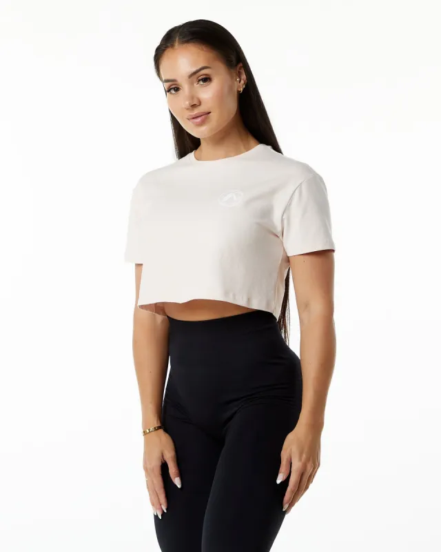Dynasty Crop - Blush sold by Alphalete