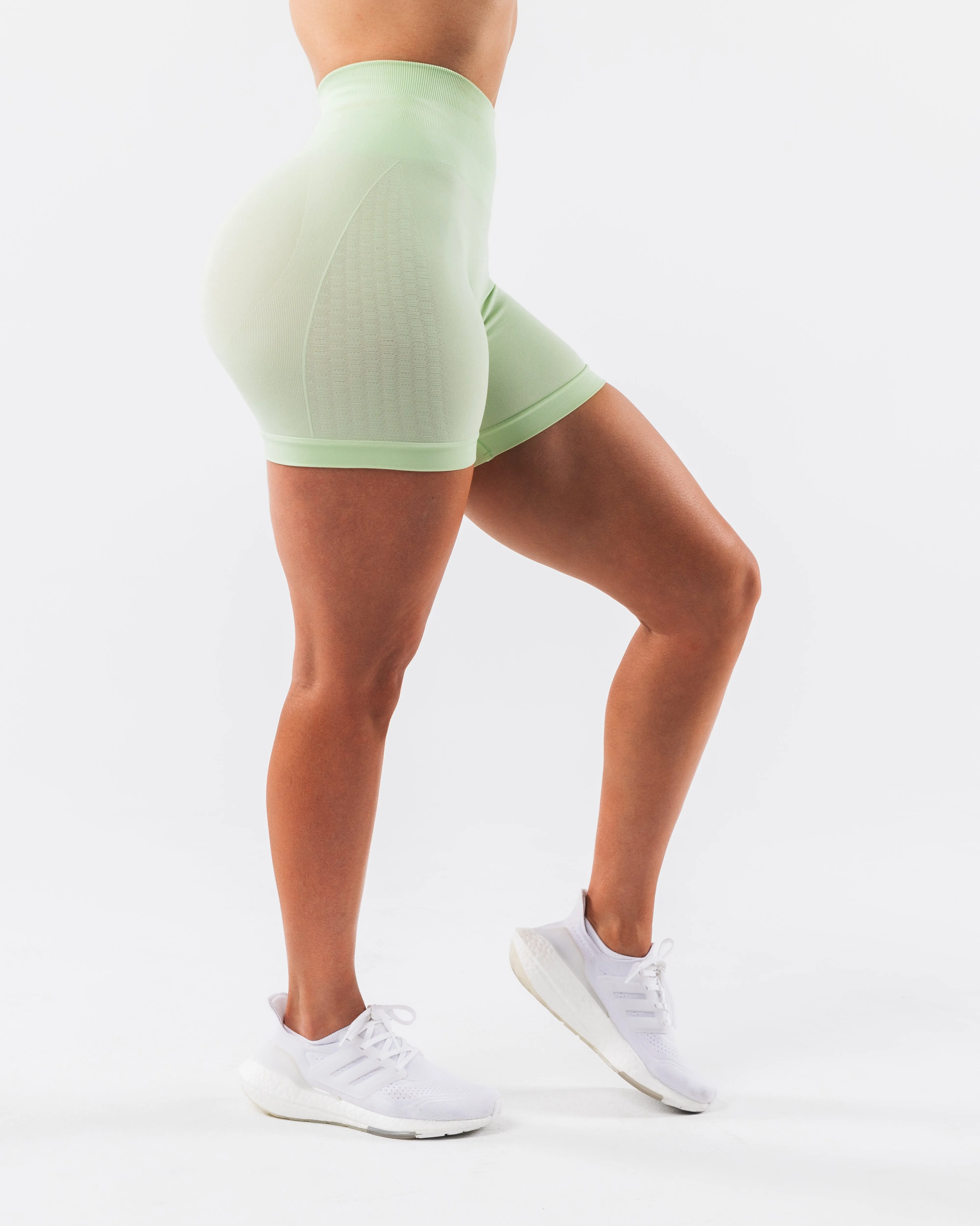 Amplify Contour Short 5" - Citrus Frost sold by Alphalete product image thumbnail 5