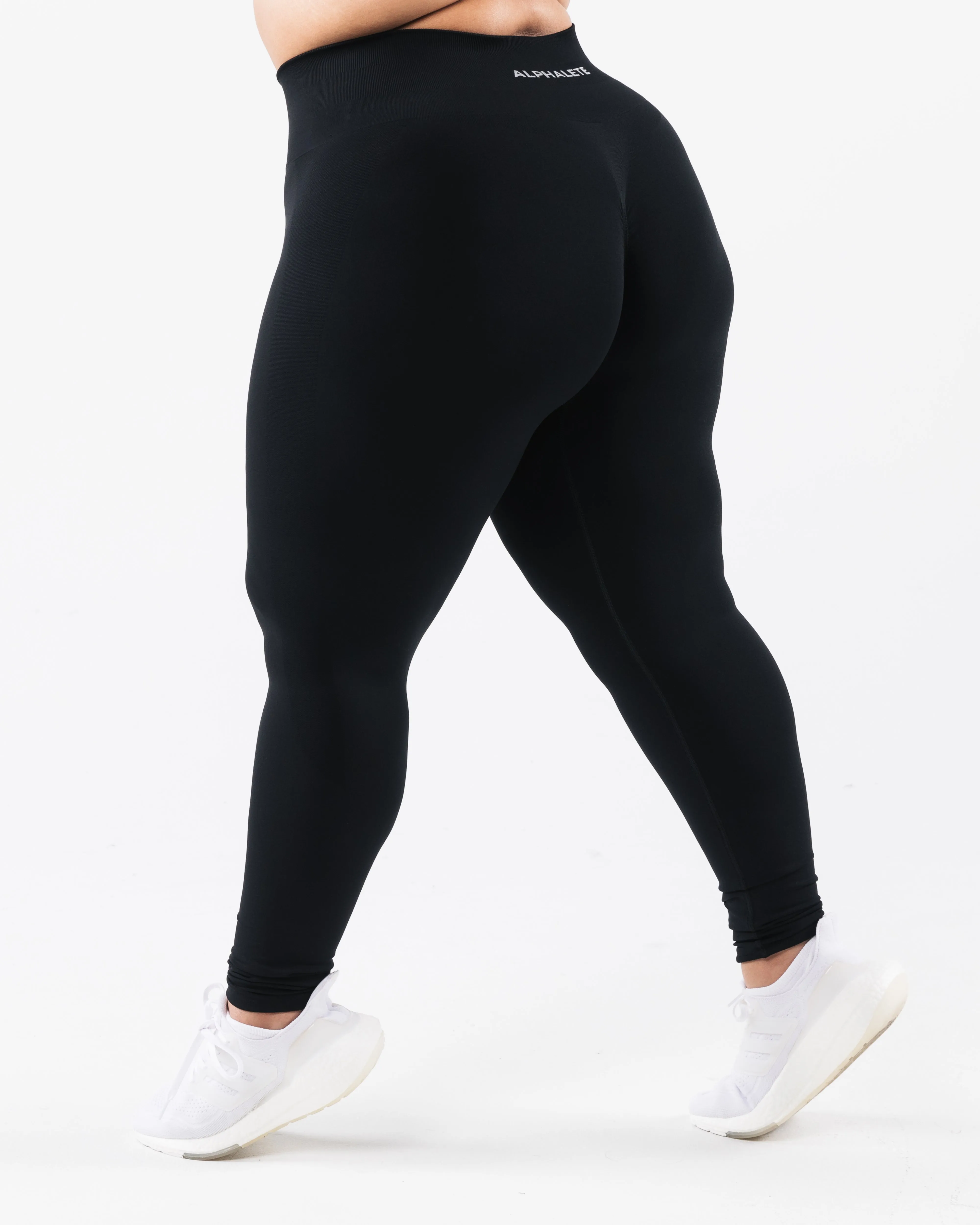 Amplify Gravity Ultra-High Rise Legging - Black sold by Alphalete product image thumbnail 2