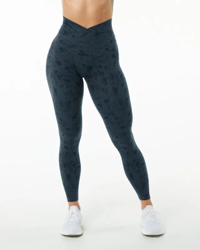 Surface Power Legging 27" - Pebble Print Whale Blue sold by Alphalete