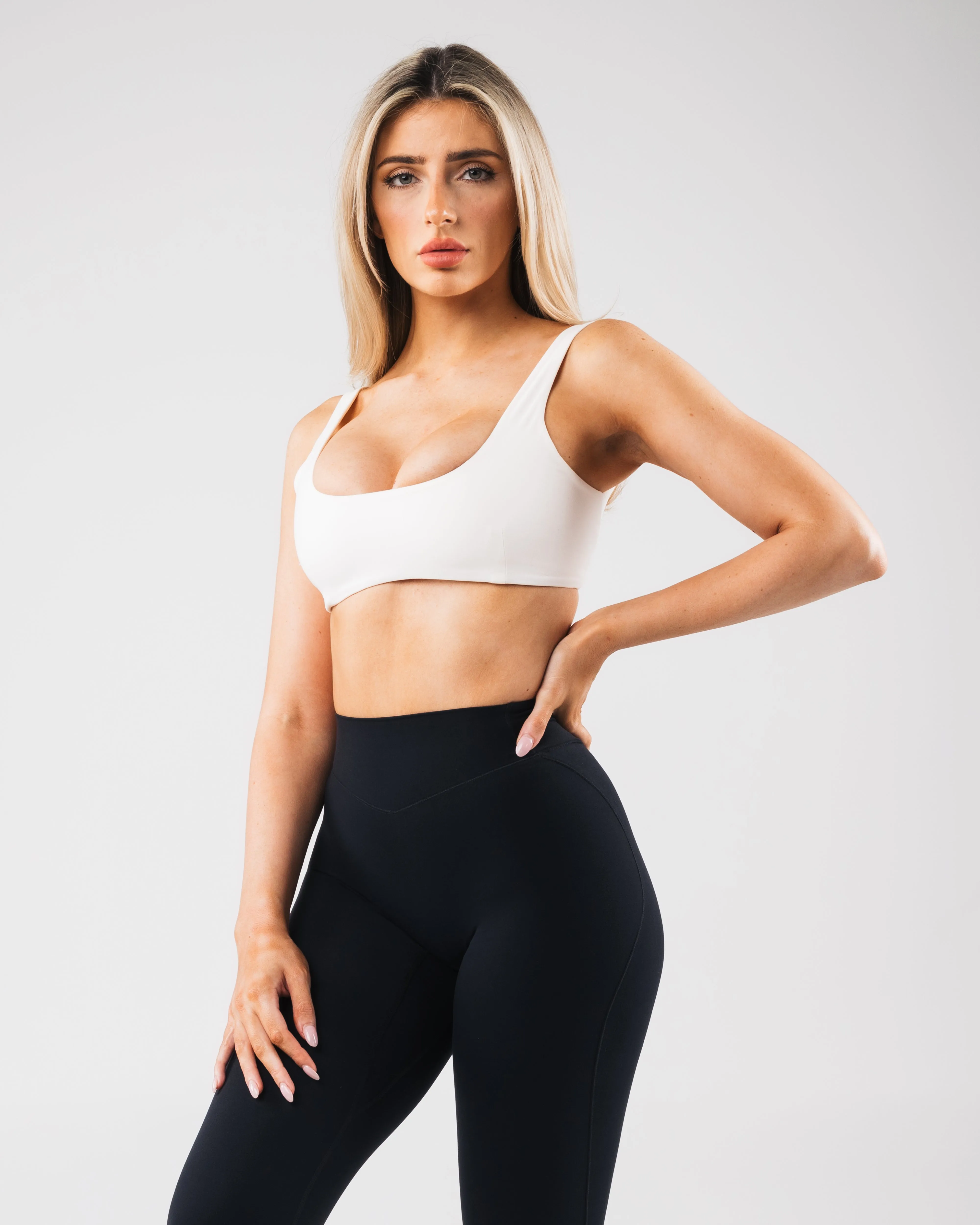 Olivia Sculpt Bra - Lace sold by Alphalete product image thumbnail 4