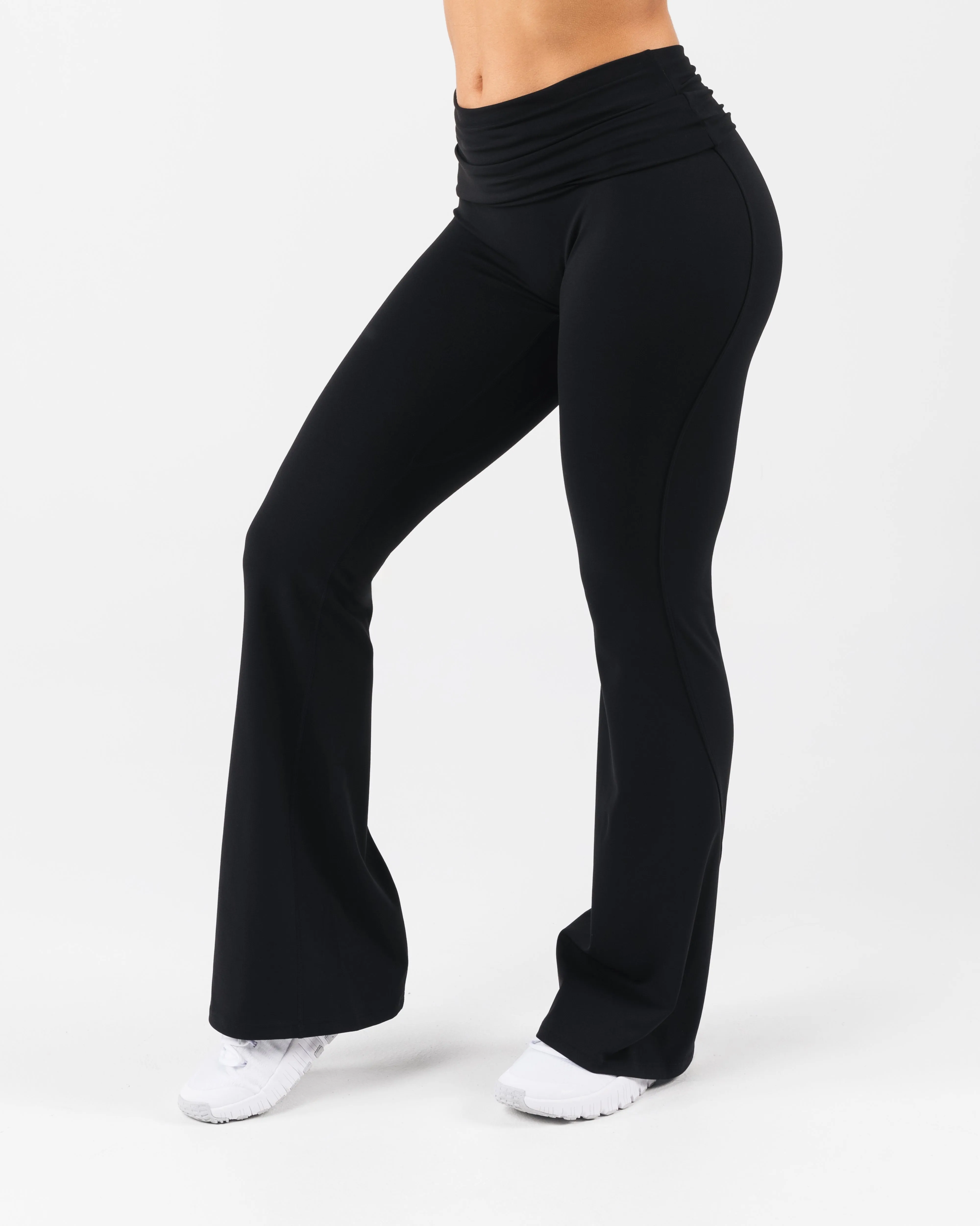 Aura Foldover Flare - Black sold by Alphalete product image thumbnail 3