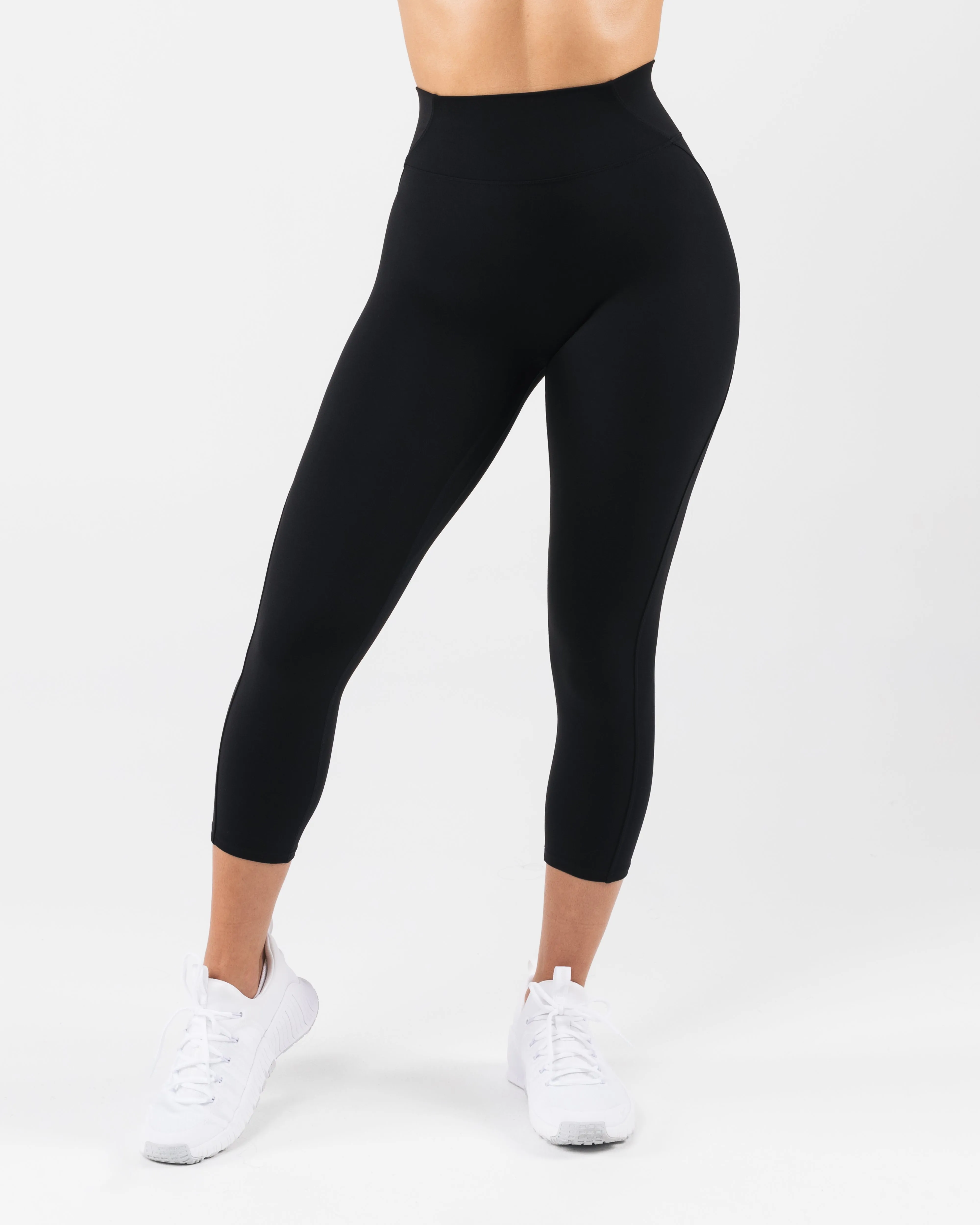 Aura Ultra-High Rise Capri - Black sold by Alphalete
