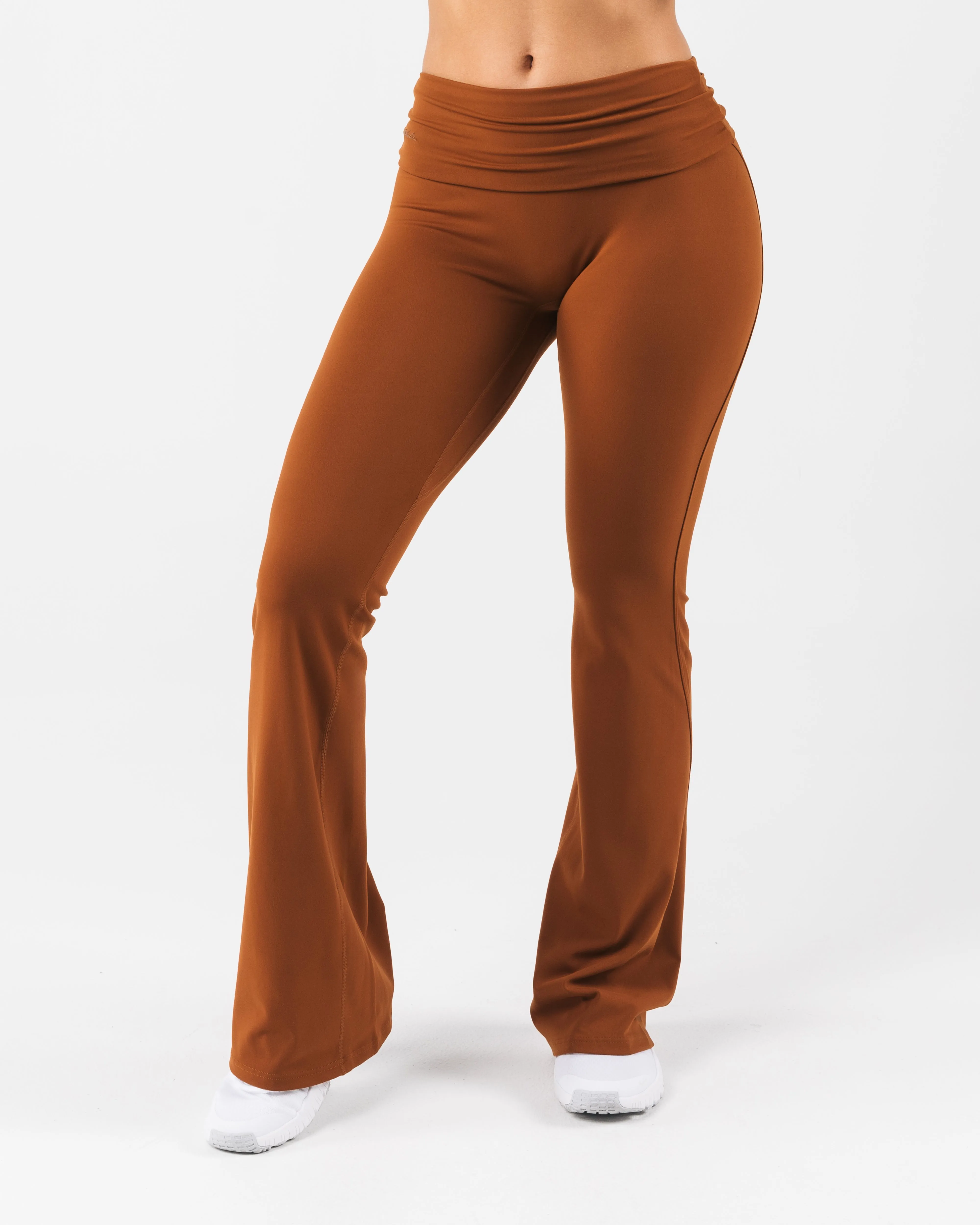 Aura Foldover Flare - Root sold by Alphalete