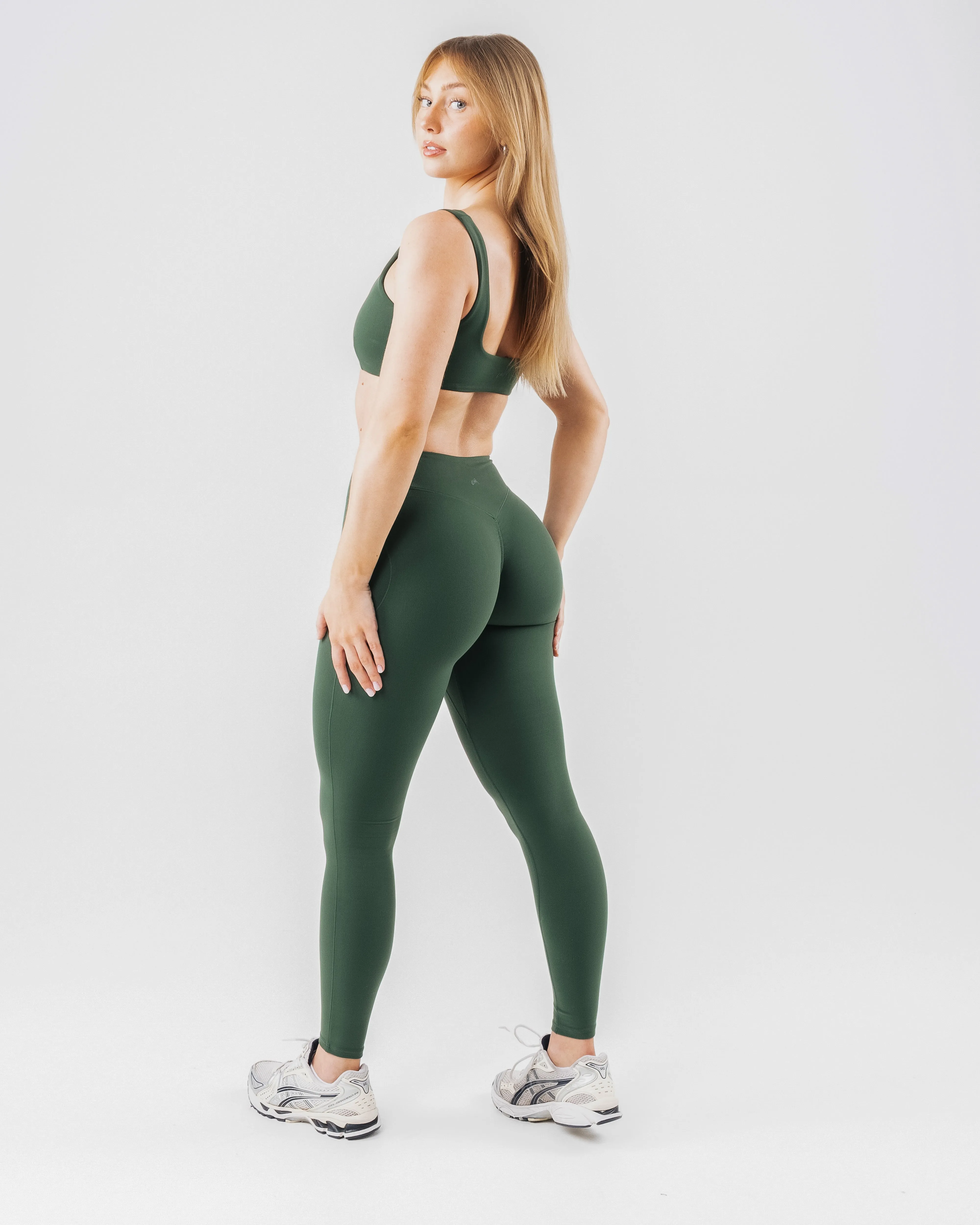 Everyday Core Mid Rise Legging - Chelsea sold by Alphalete product image thumbnail 2