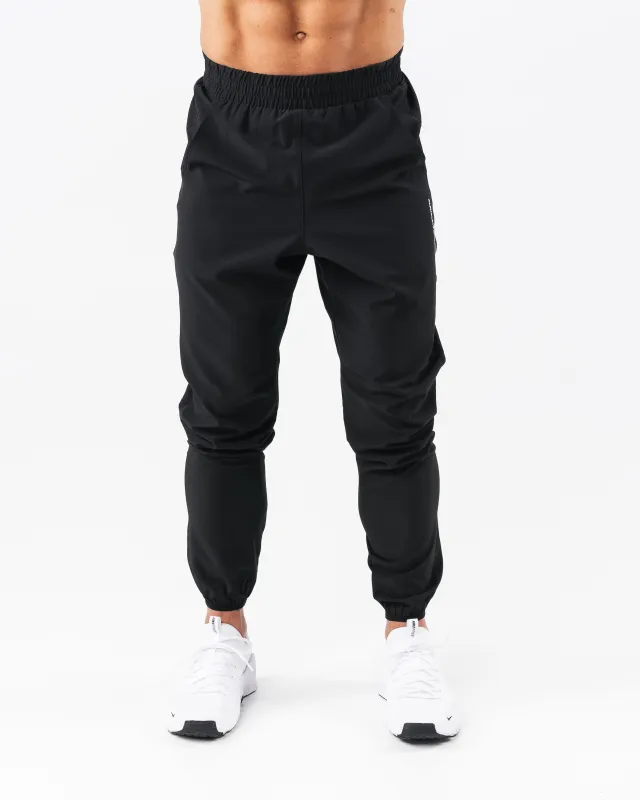 Infinity Tech Pant - Black sold by Alphalete