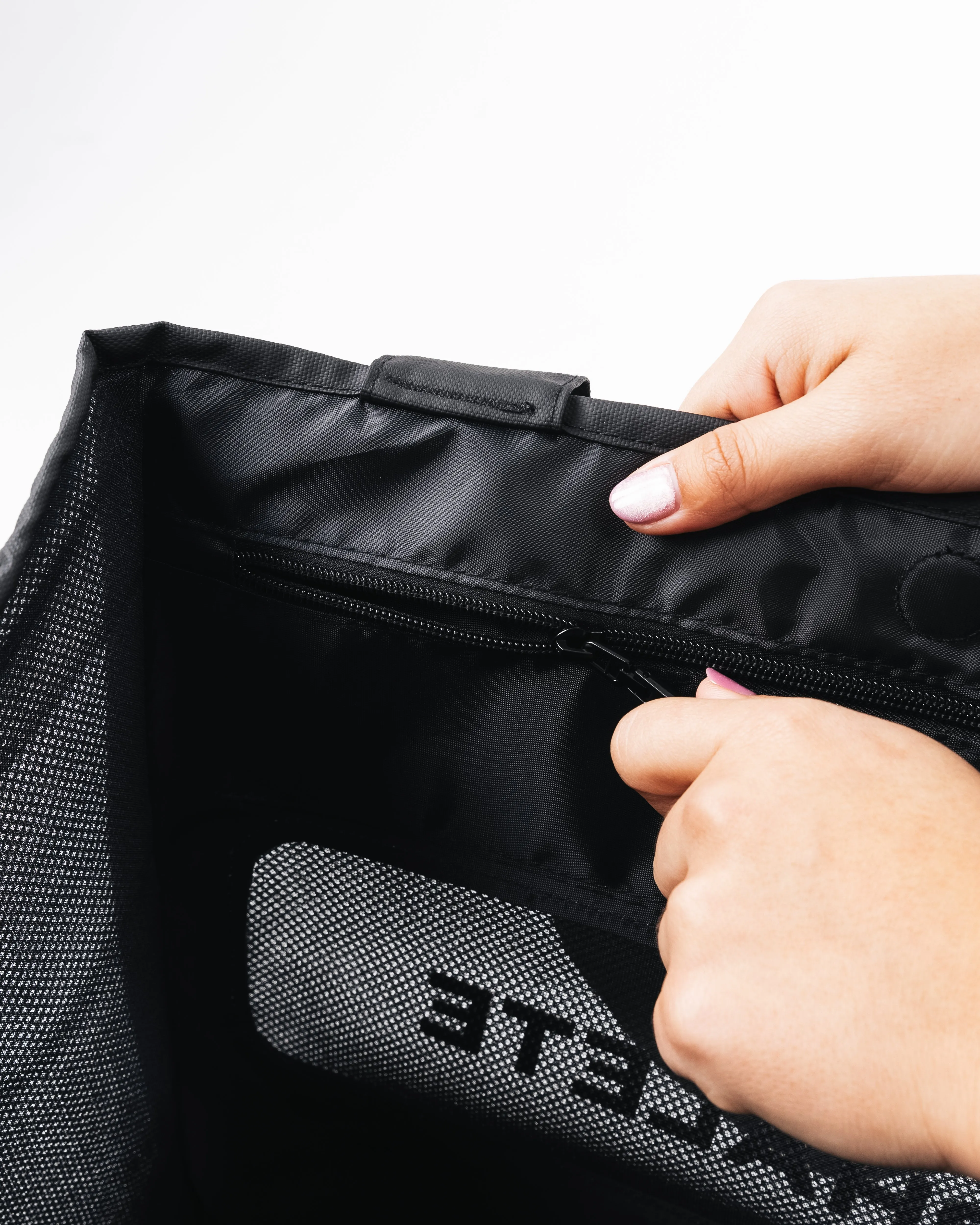 Mesh Tote Bag - Black sold by Alphalete product image thumbnail 5