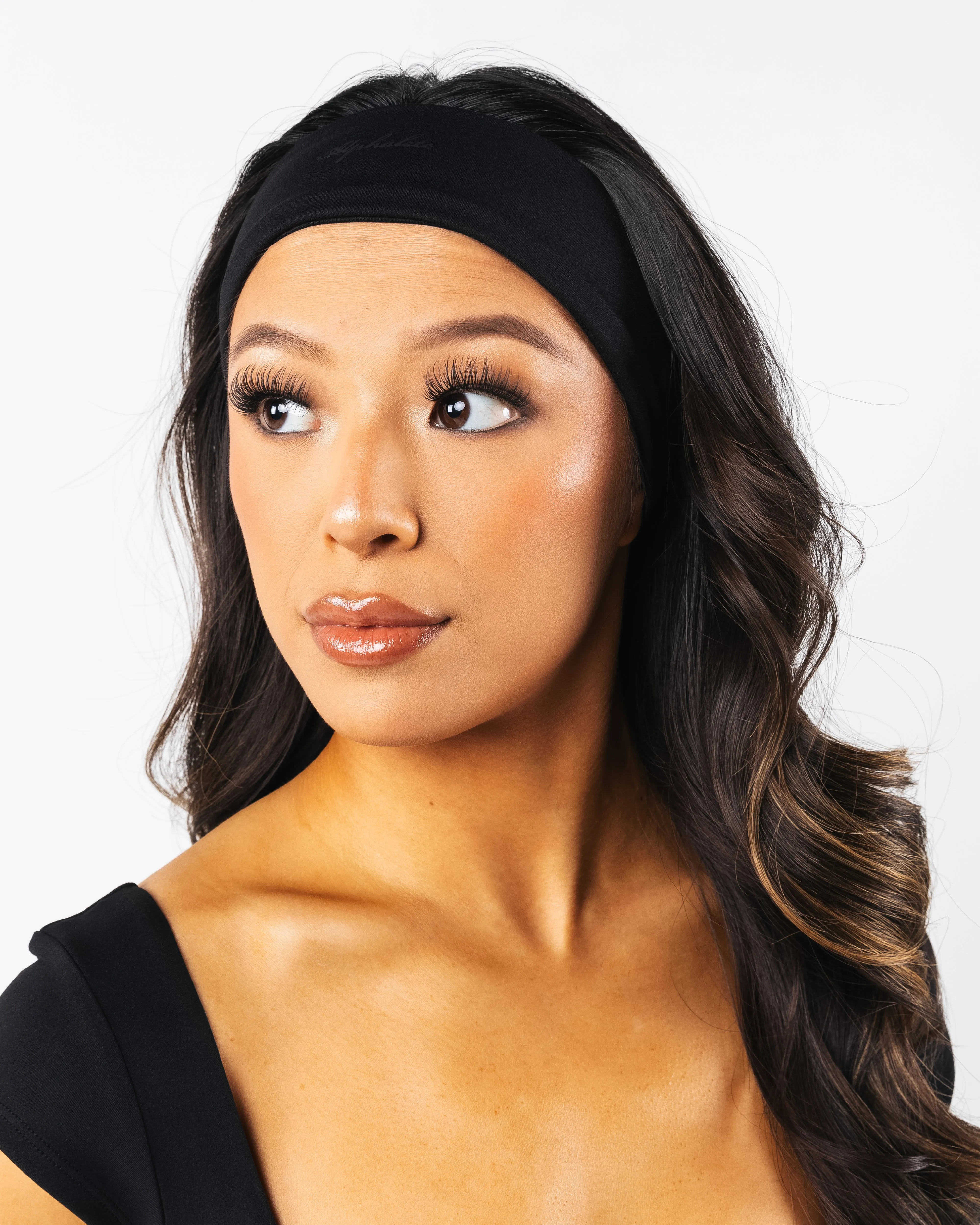 Aura Headband - Black sold by Alphalete product image thumbnail 2