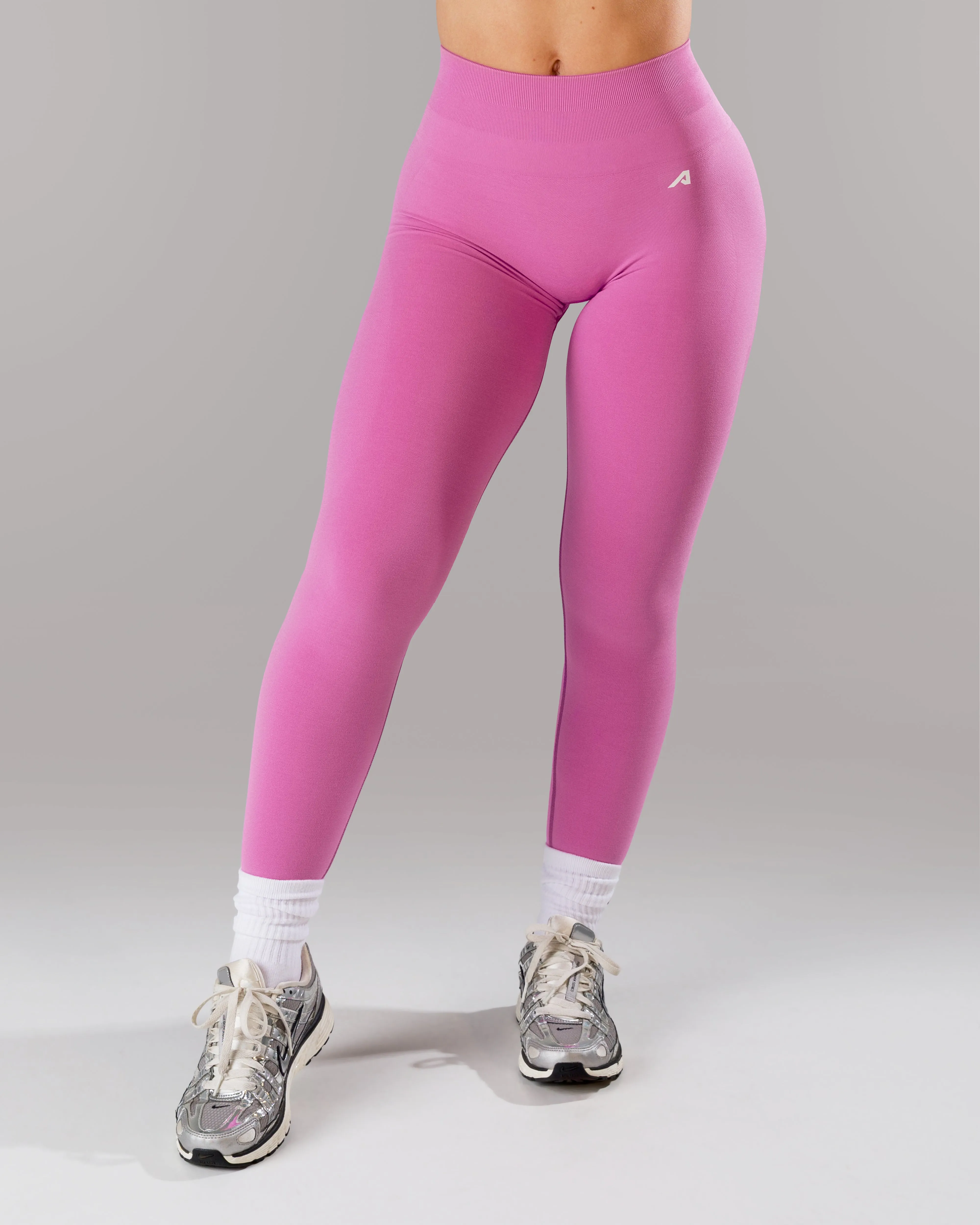 Pump Mid Rise Legging - Orchid sold by Alphalete product image thumbnail 3