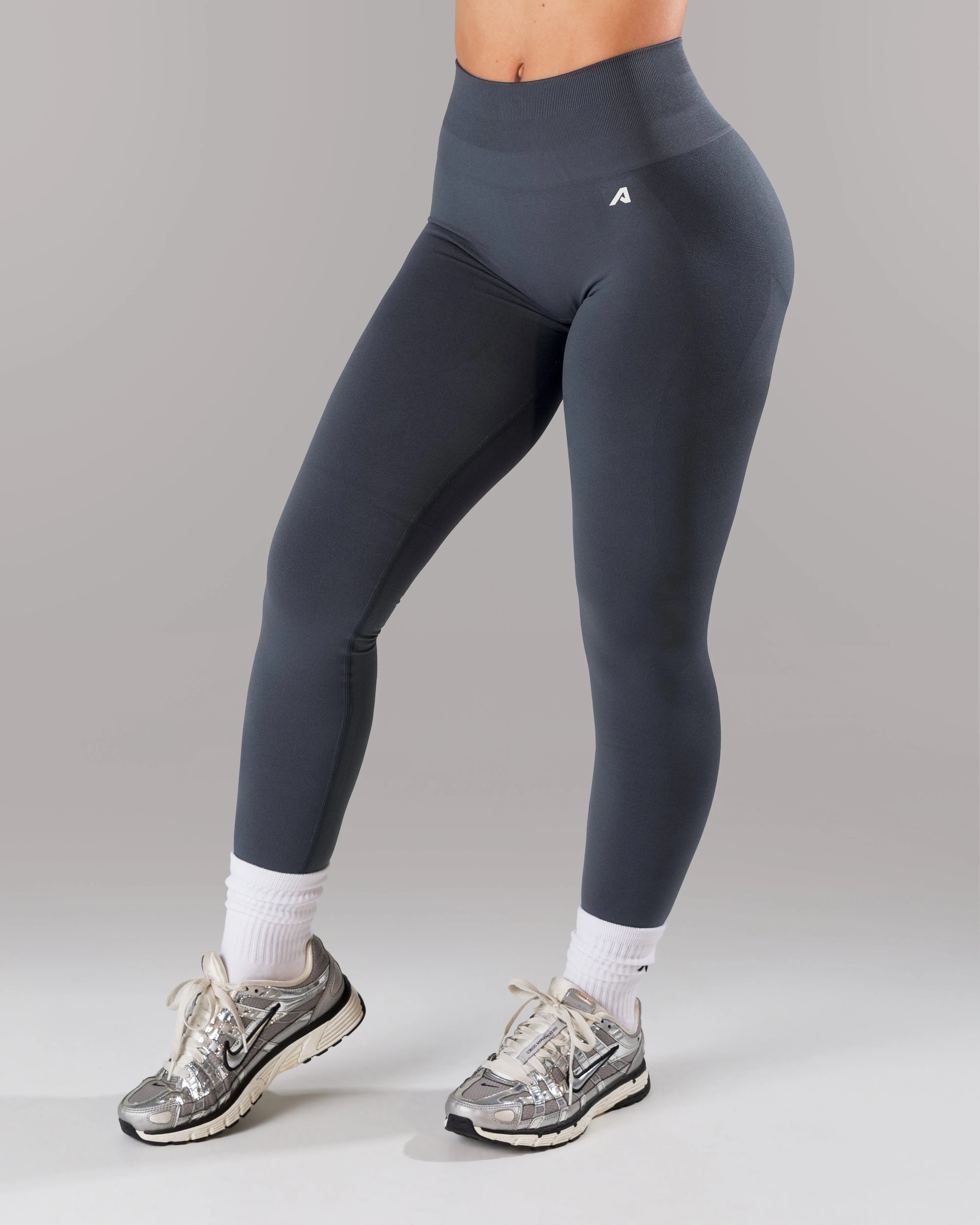 Pump Mid Rise Legging - Dusty Navy sold by Alphalete product image thumbnail 2
