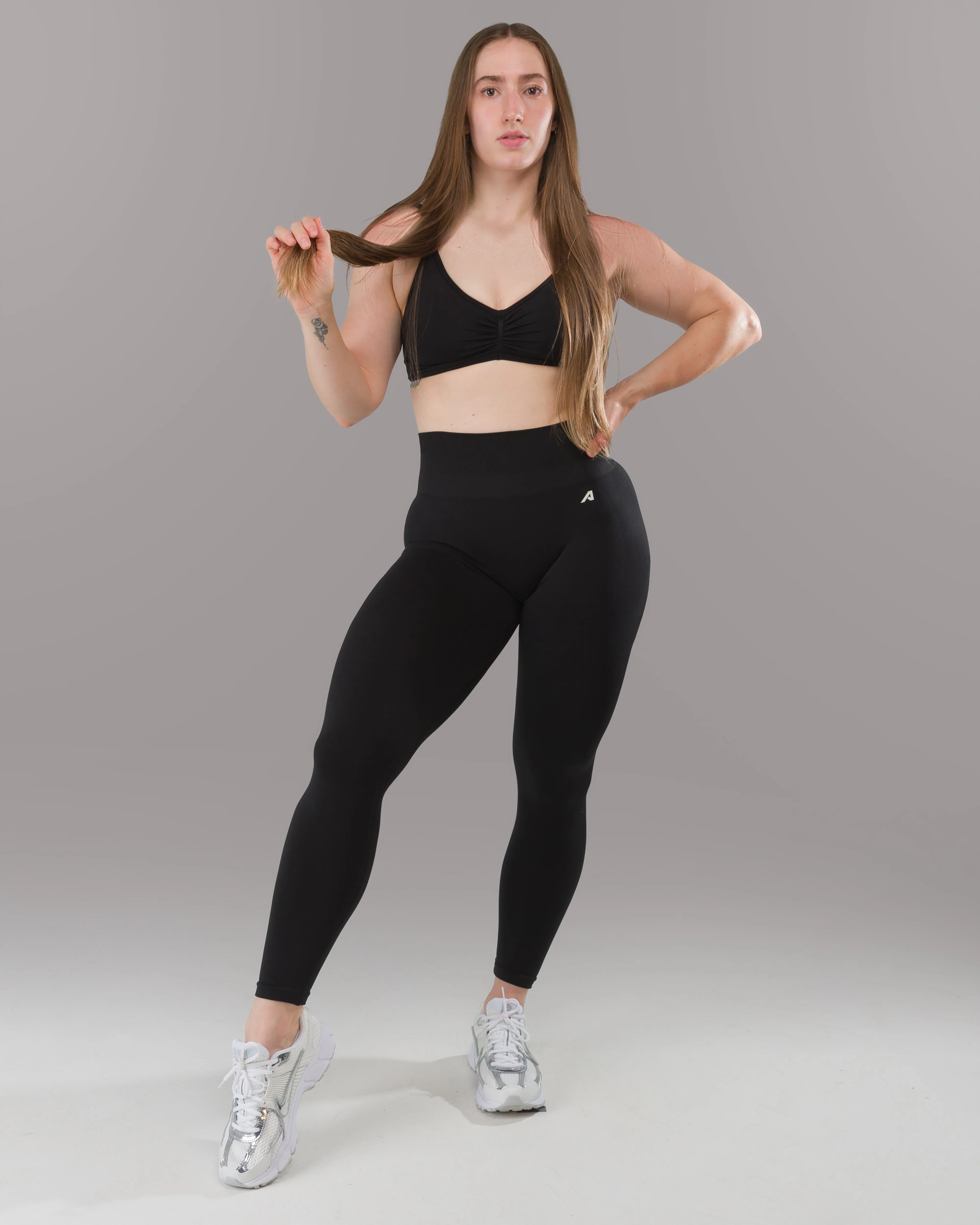 Pump Mid Rise Legging - Black w/ Logo sold by Alphalete product image thumbnail 2